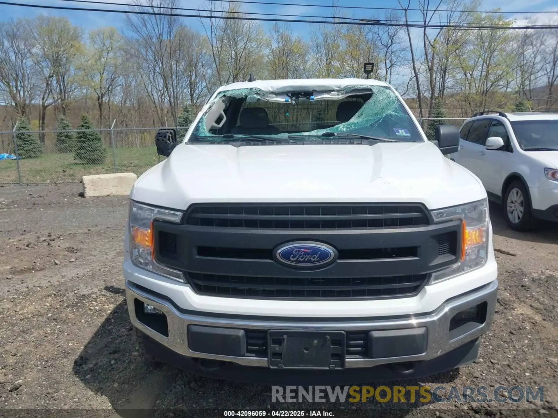 17 Photograph of a damaged car 1FTMF1E56LKD00371 FORD F-150 2020