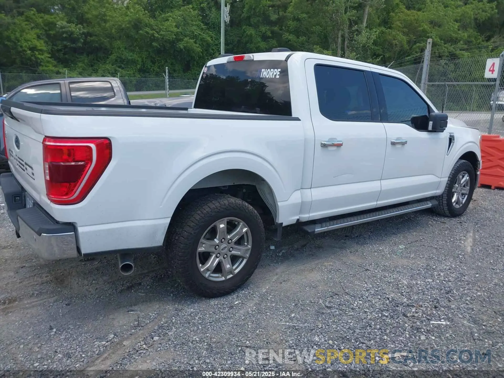 4 Photograph of a damaged car 1FTEW1C52MFB80117 FORD F-150 2021
