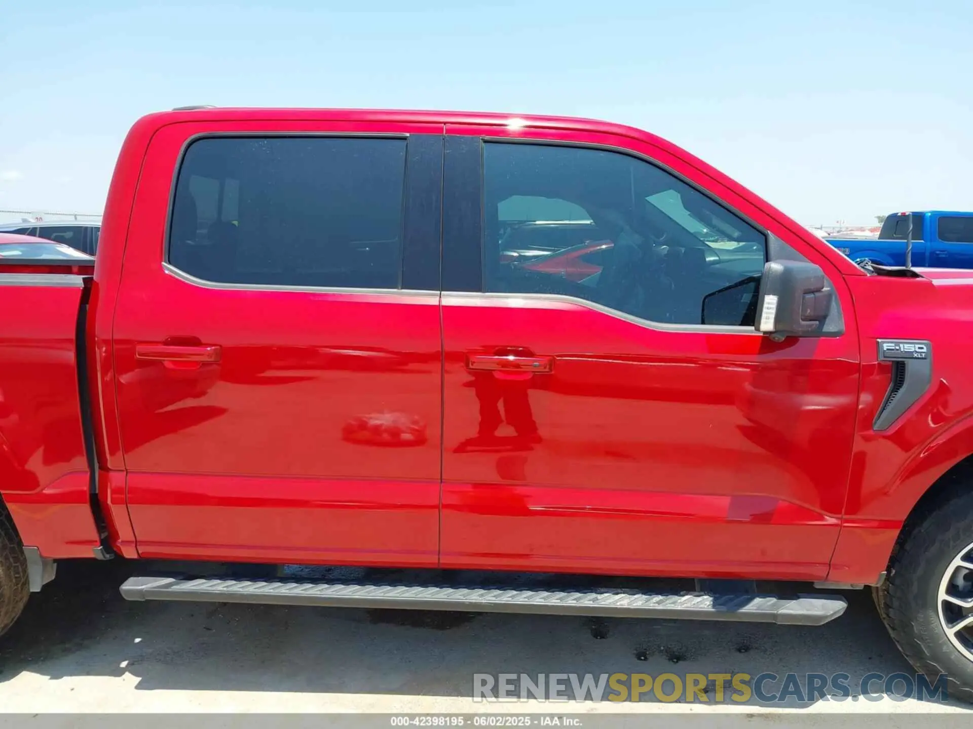 14 Photograph of a damaged car 1FTEW1C54MKD45995 FORD F-150 2021