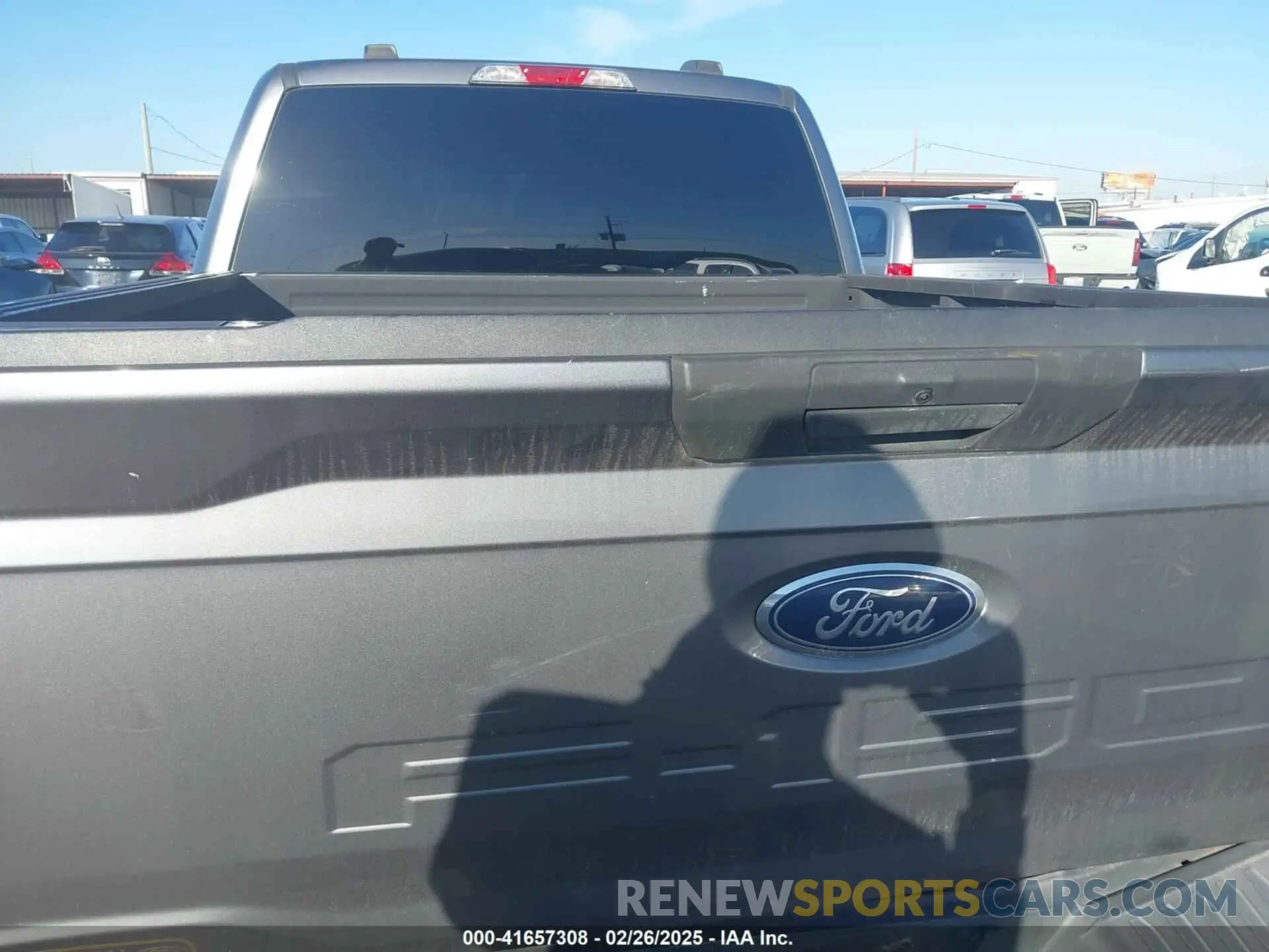 16 Photograph of a damaged car 1FTEW1C56MFA89903 FORD F-150 2021