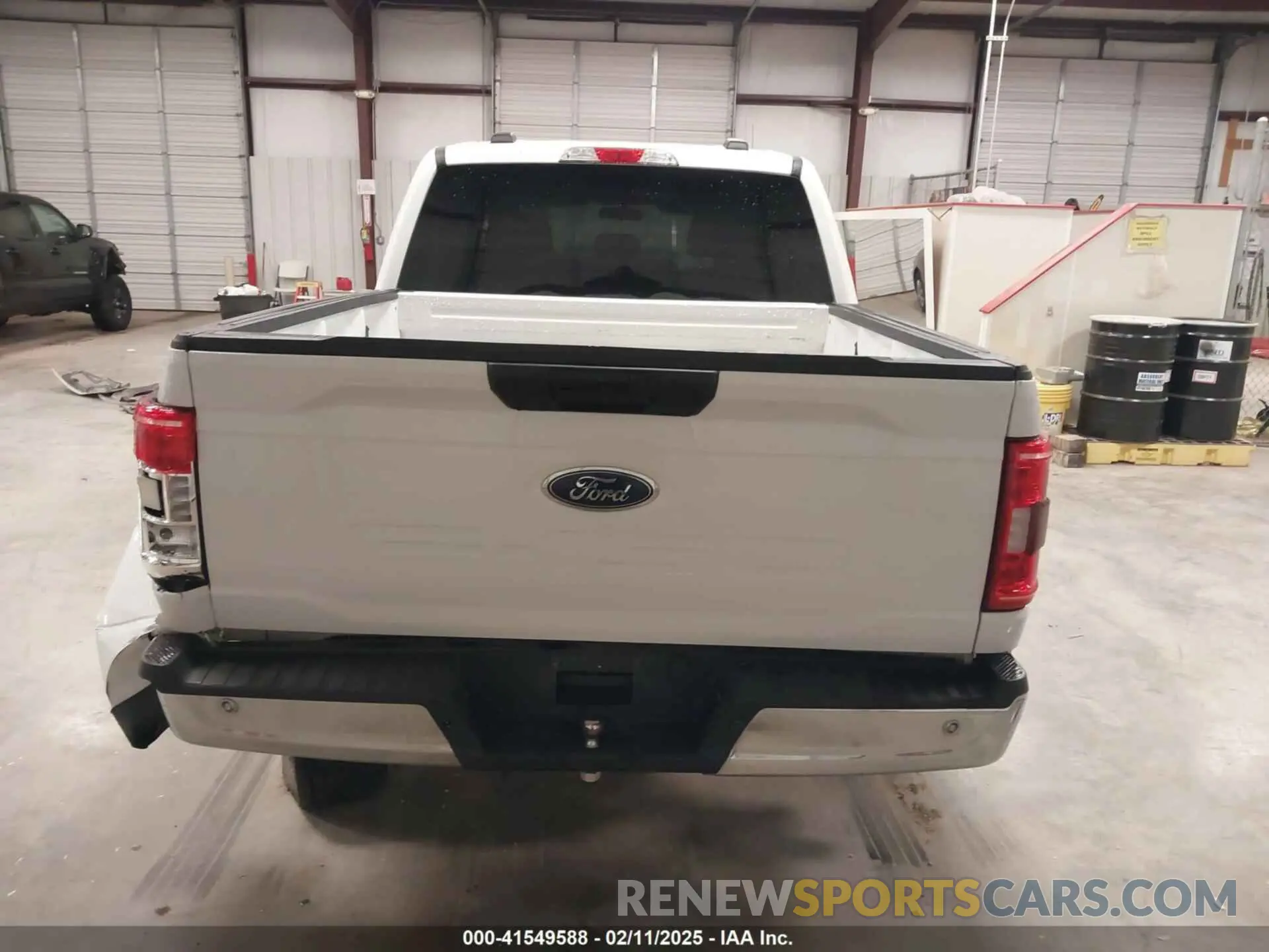 17 Photograph of a damaged car 1FTEW1C57MFA71572 FORD F-150 2021