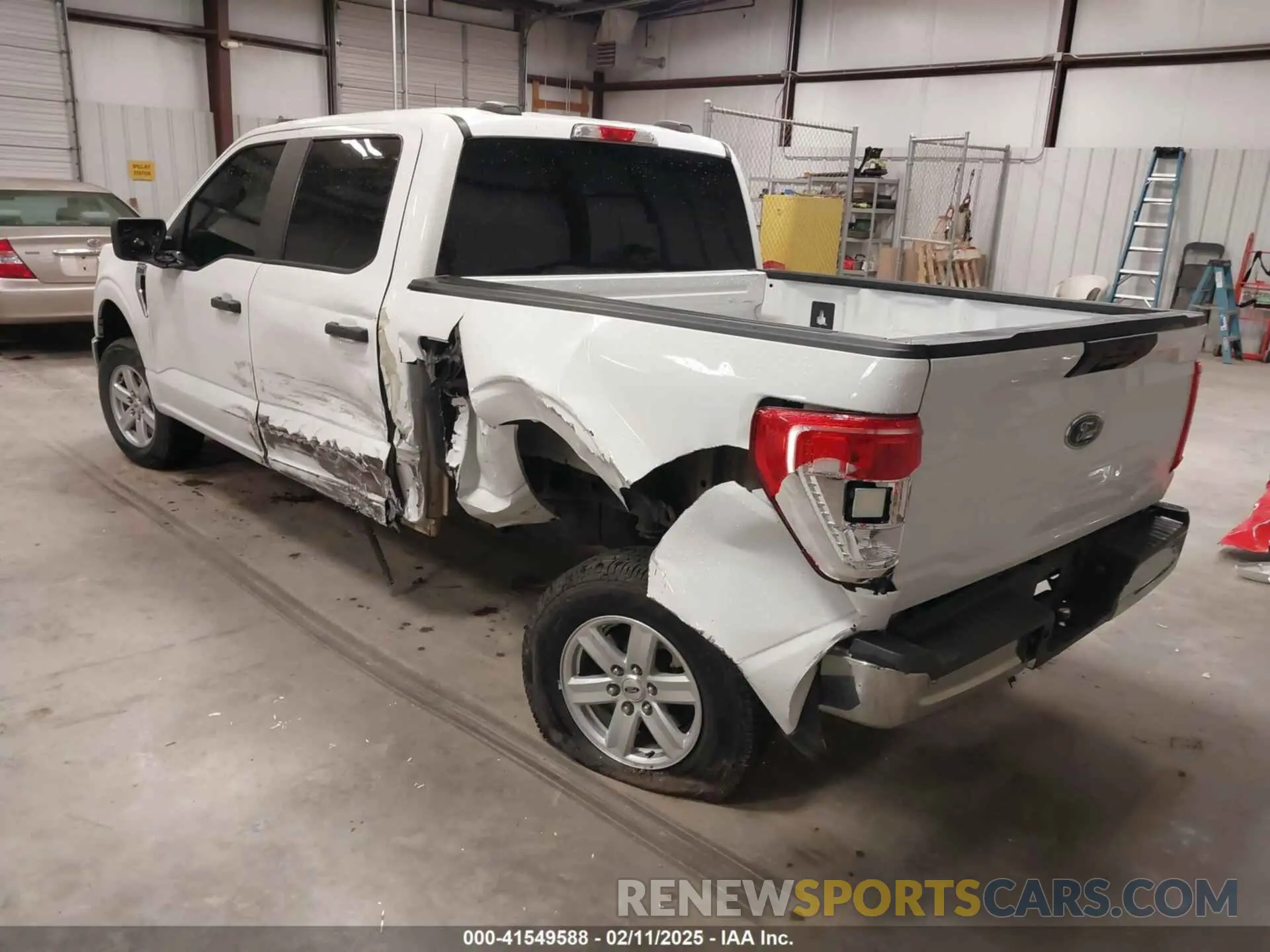 3 Photograph of a damaged car 1FTEW1C57MFA71572 FORD F-150 2021