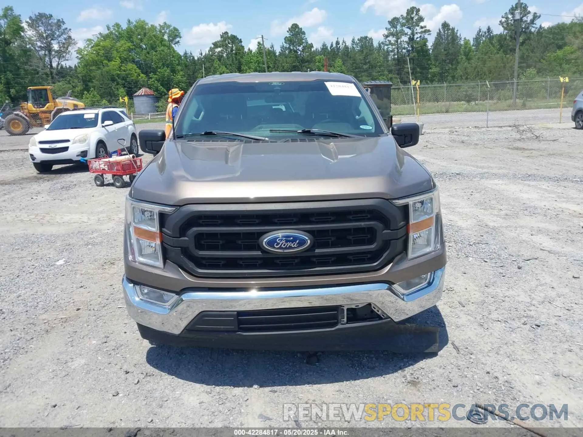 12 Photograph of a damaged car 1FTEW1C58MFB15661 FORD F-150 2021