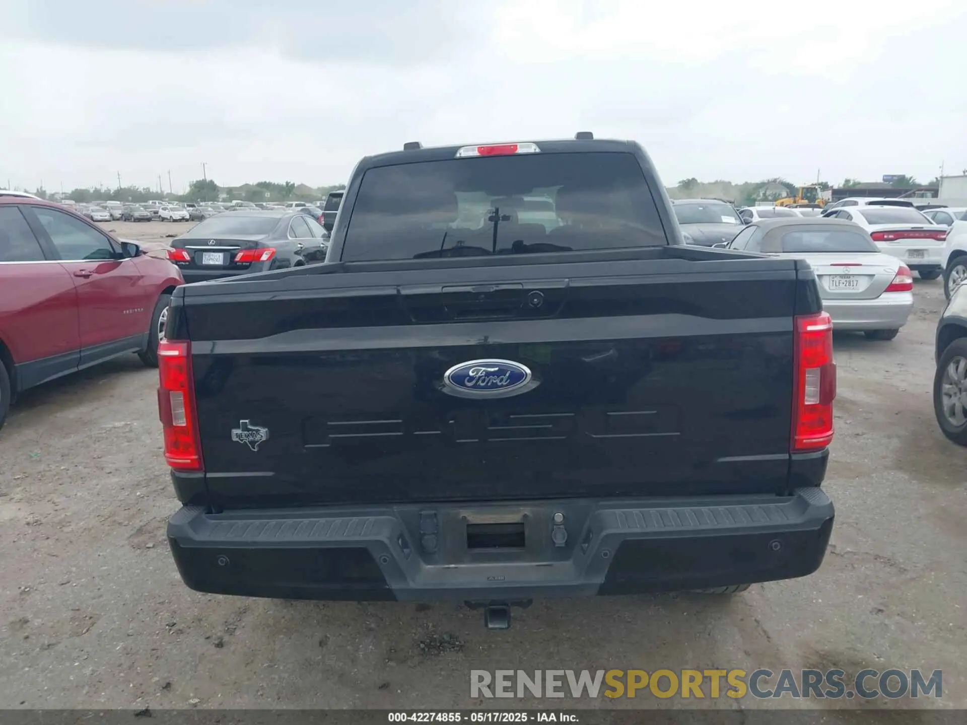 16 Photograph of a damaged car 1FTEW1C5XMFC46476 FORD F-150 2021