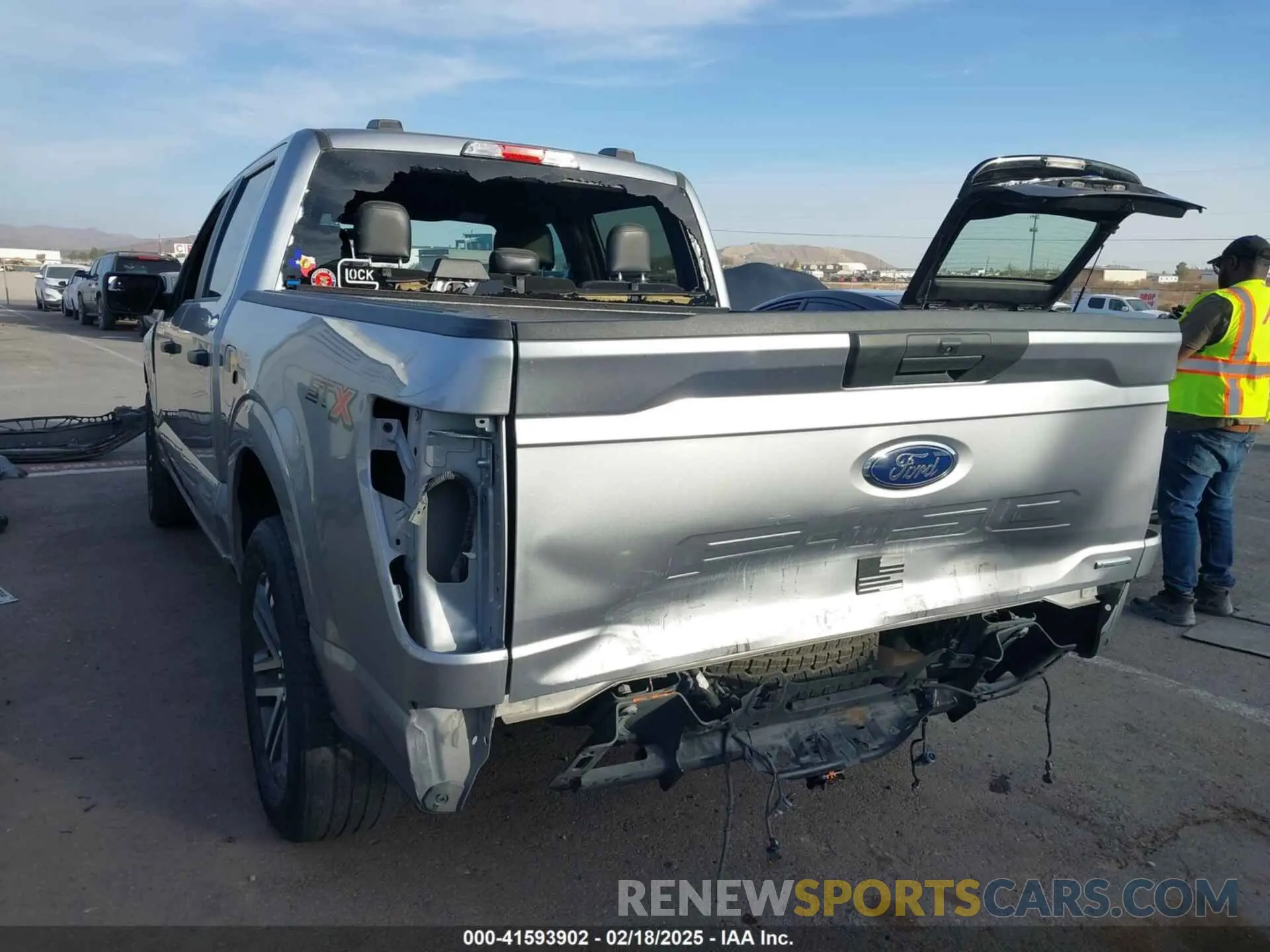 15 Photograph of a damaged car 1FTEW1CP1MFA69303 FORD F-150 2021