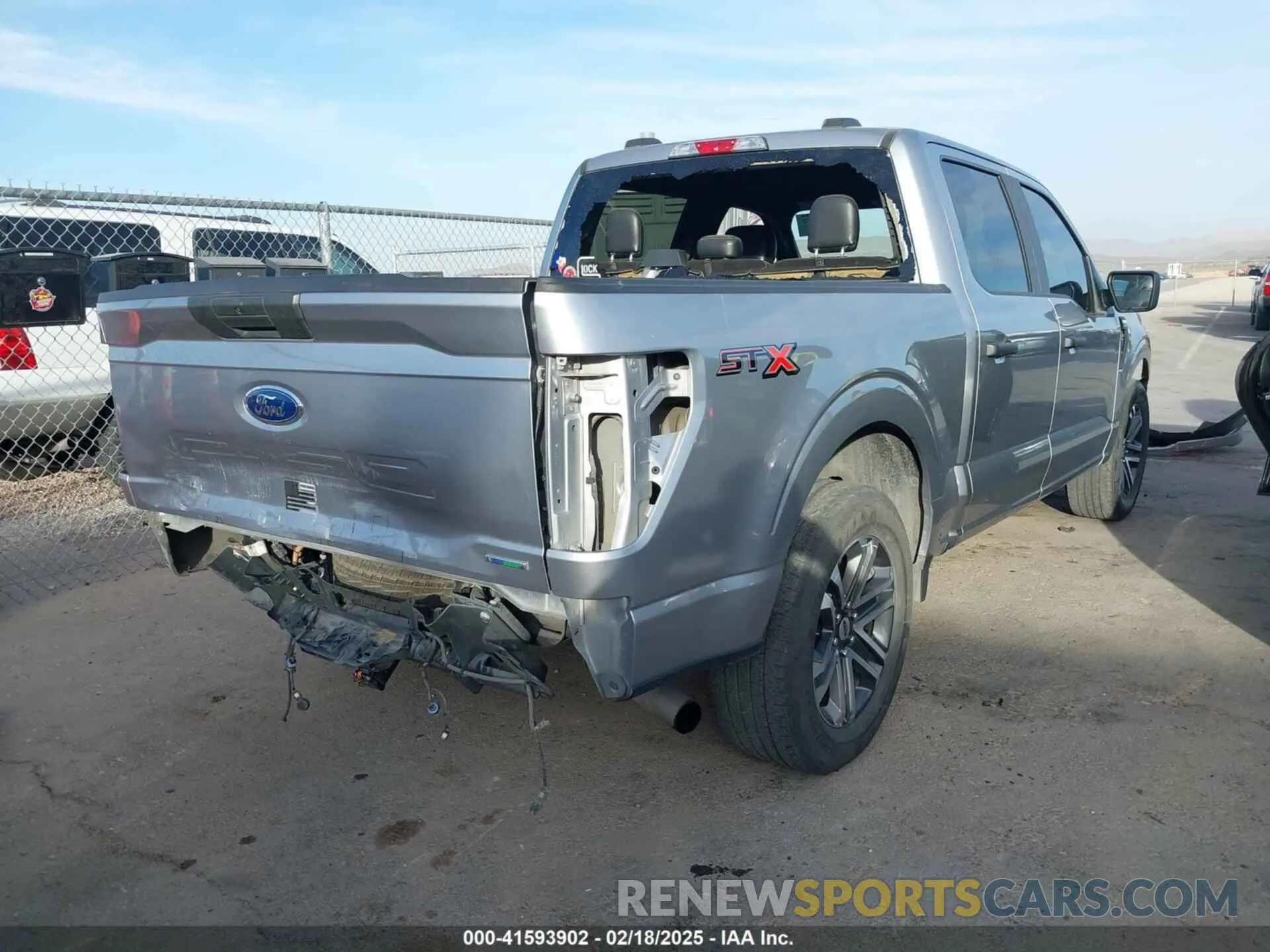 4 Photograph of a damaged car 1FTEW1CP1MFA69303 FORD F-150 2021