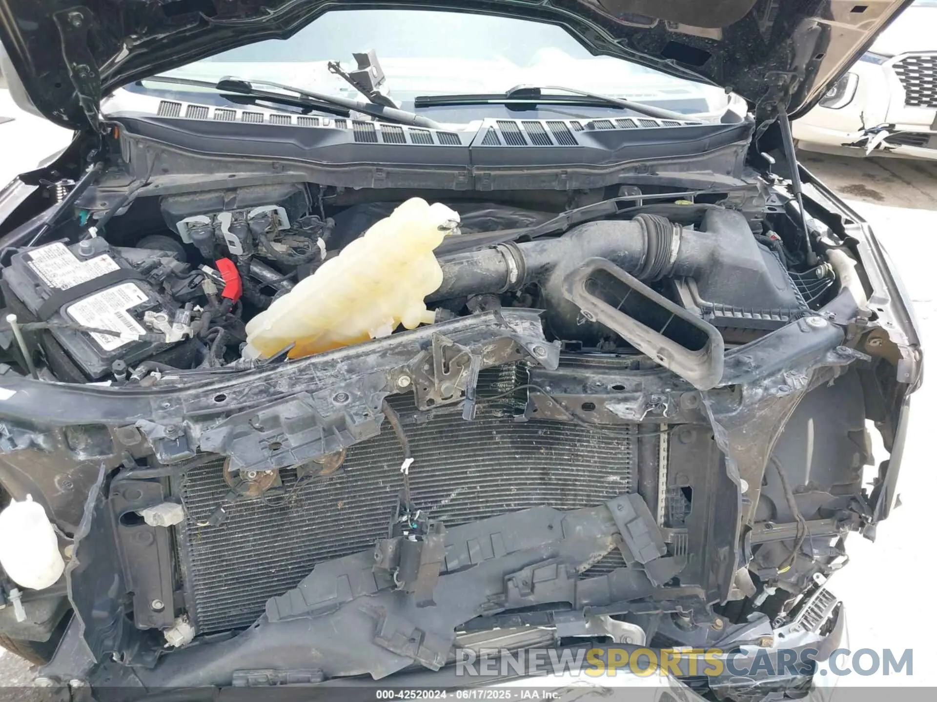10 Photograph of a damaged car 1FTEW1CP4MFB61831 FORD F-150 2021