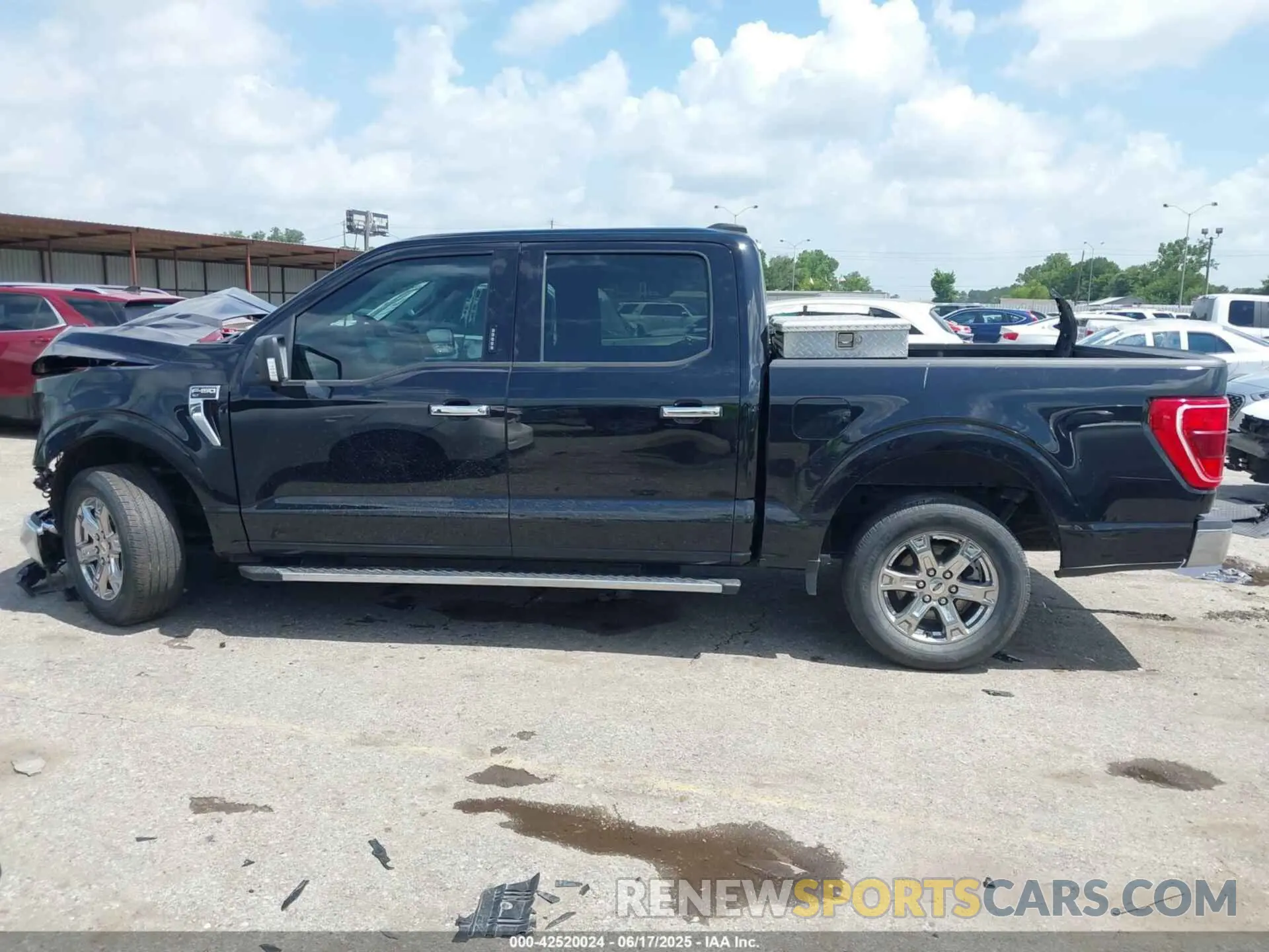 15 Photograph of a damaged car 1FTEW1CP4MFB61831 FORD F-150 2021