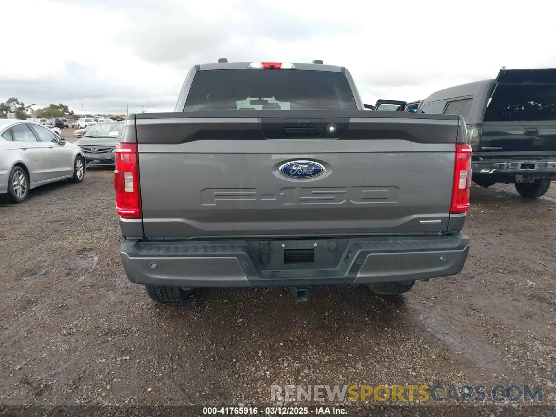 16 Photograph of a damaged car 1FTEW1CPXMFC34281 FORD F-150 2021