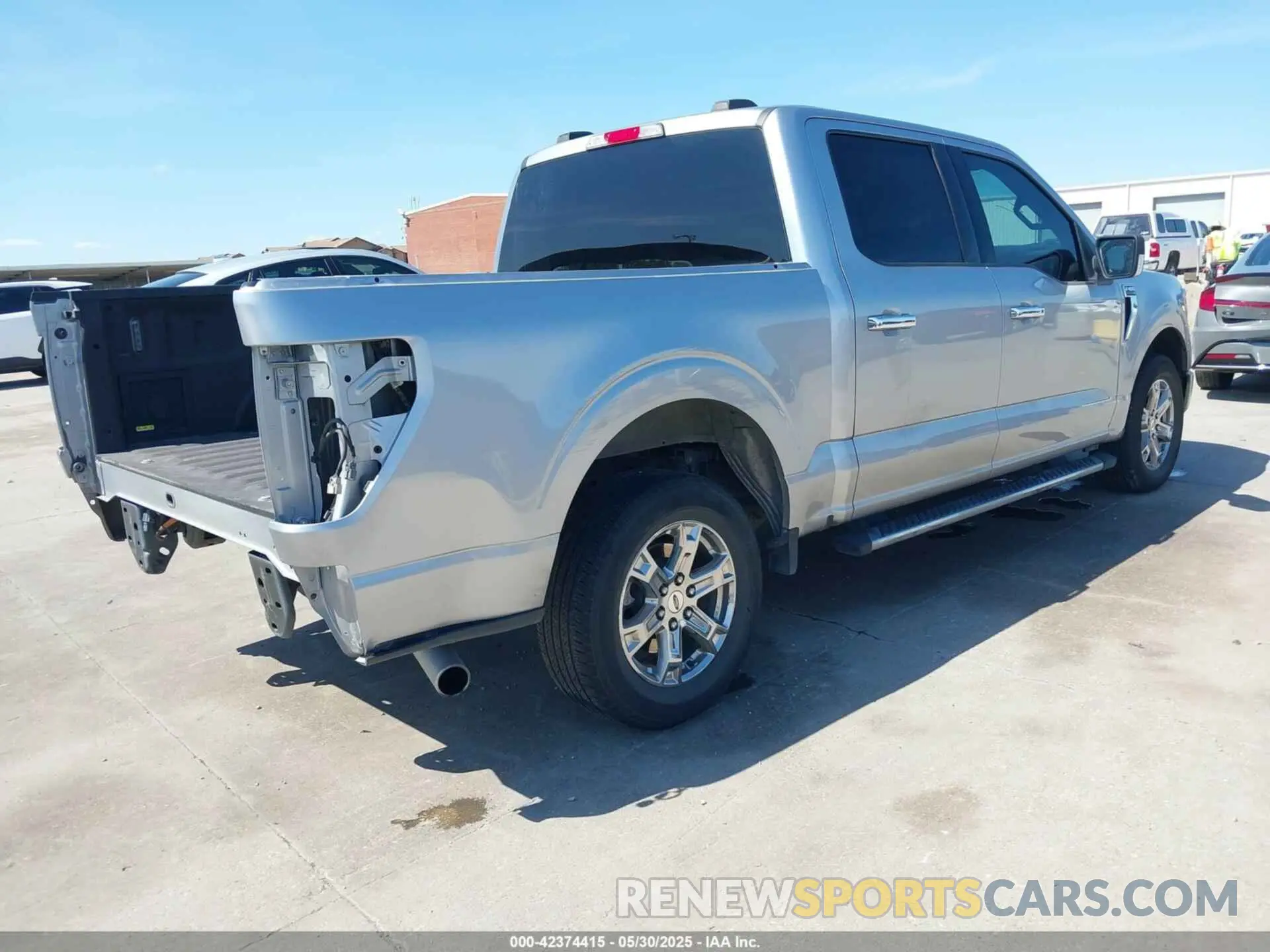 4 Photograph of a damaged car 1FTEW1CPXMFD00876 FORD F-150 2021