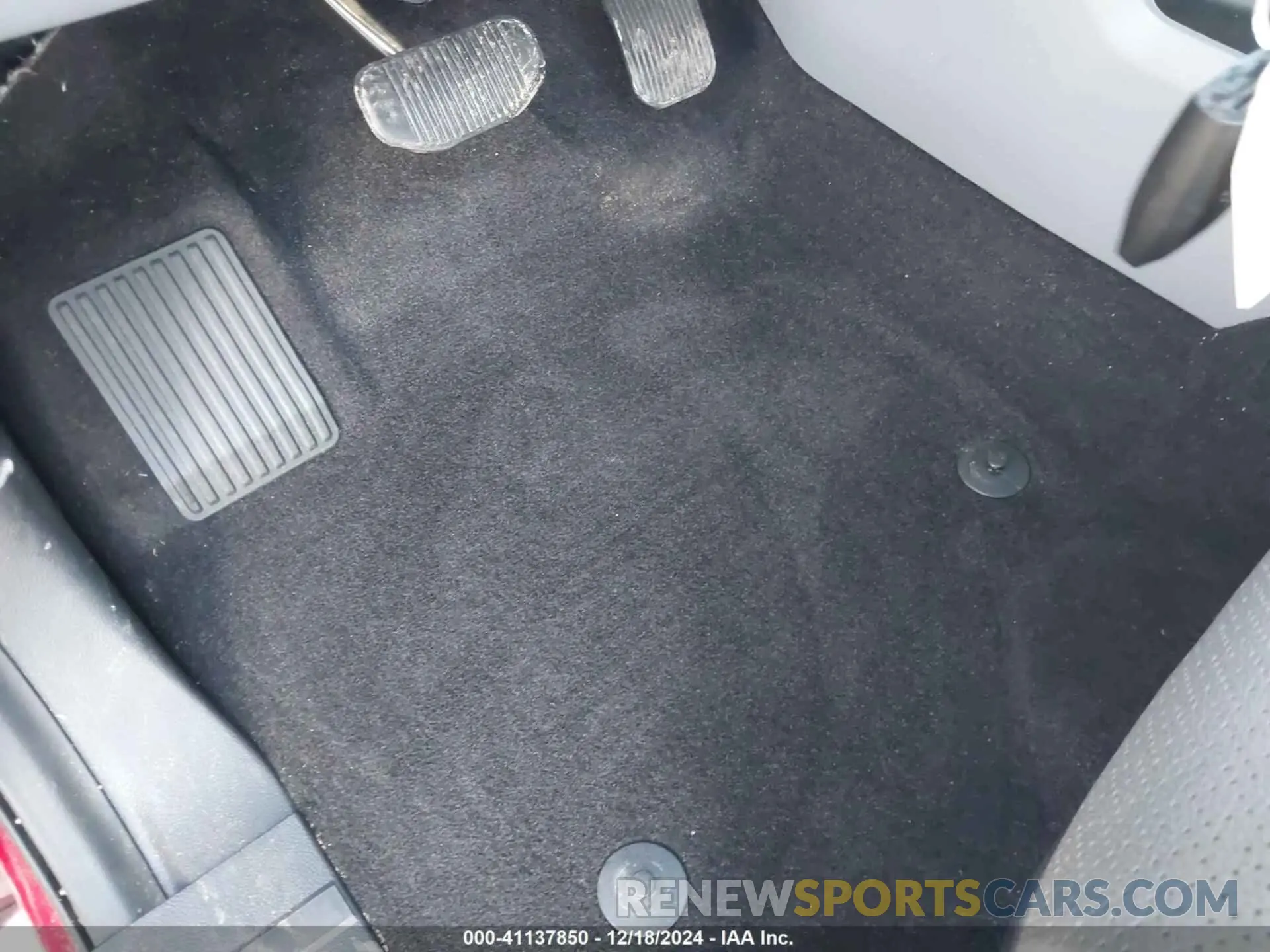 18 Photograph of a damaged car 1FTEW1CPXMKF10935 FORD F-150 2021