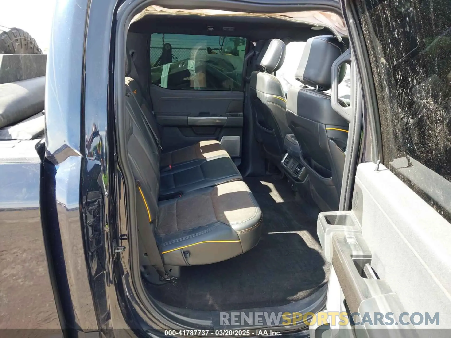 8 Photograph of a damaged car 1FTEW1E88MFC49822 FORD F-150 2021