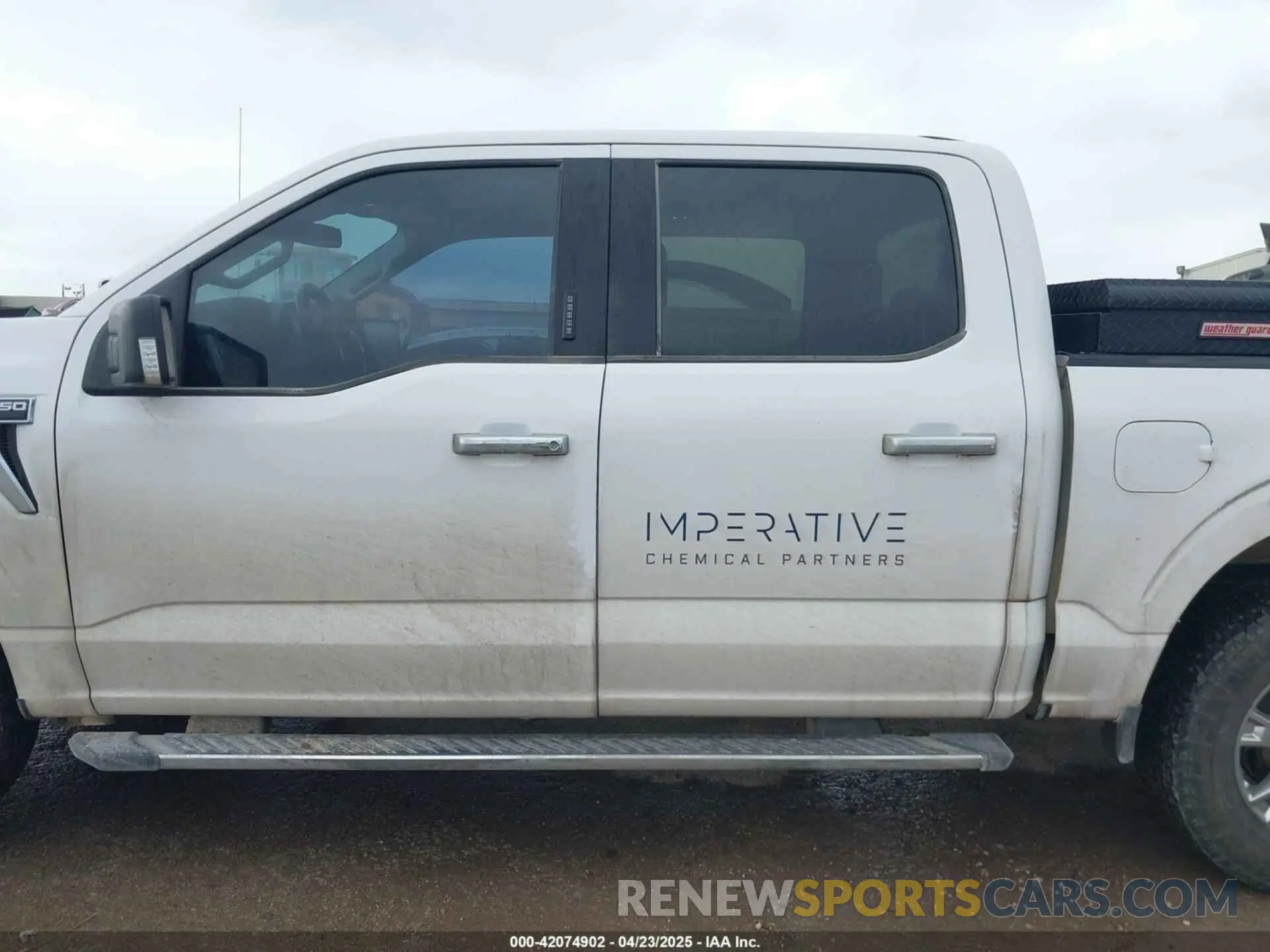 14 Photograph of a damaged car 1FTEW1EP1MKD07980 FORD F-150 2021