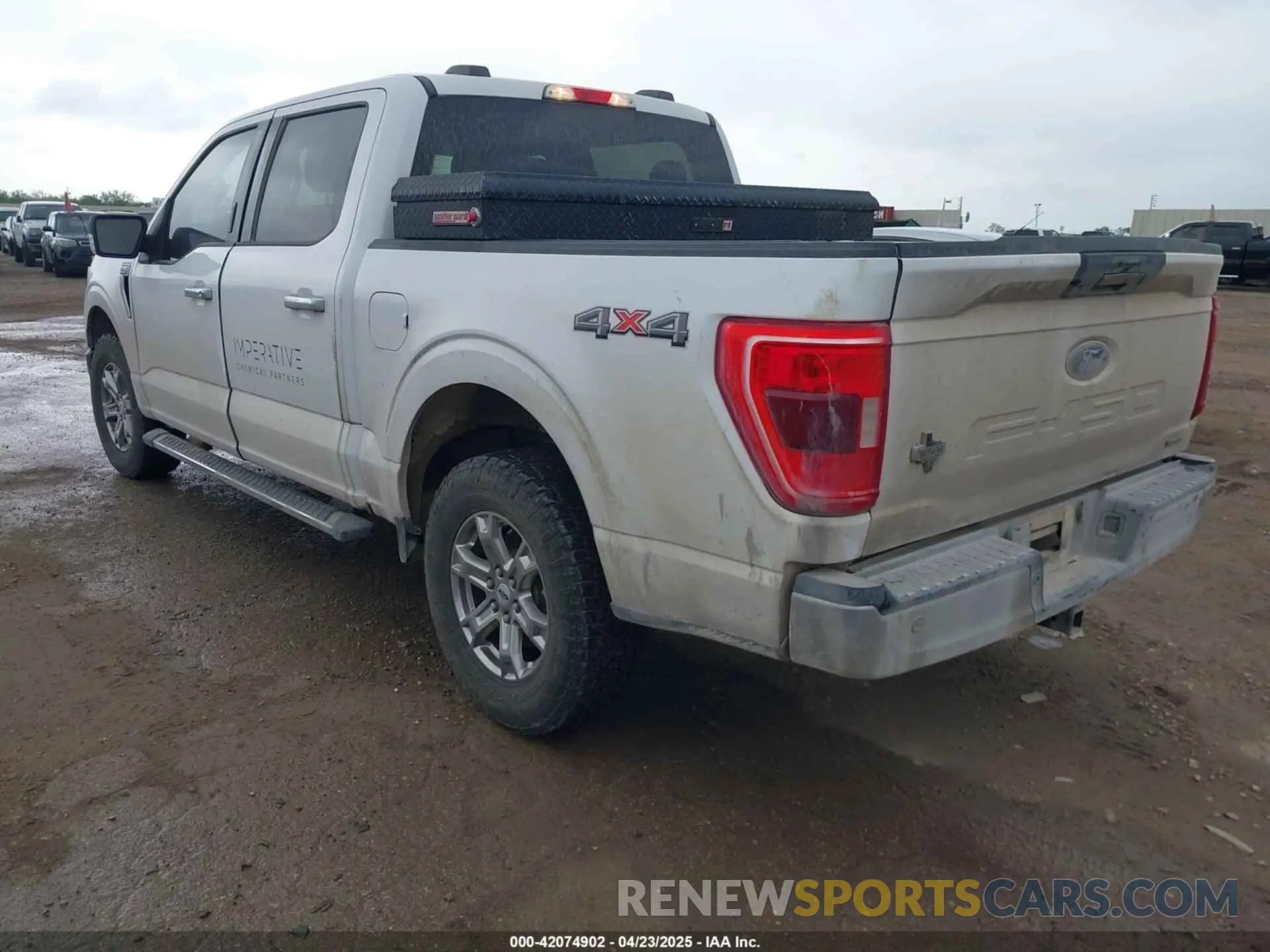 3 Photograph of a damaged car 1FTEW1EP1MKD07980 FORD F-150 2021