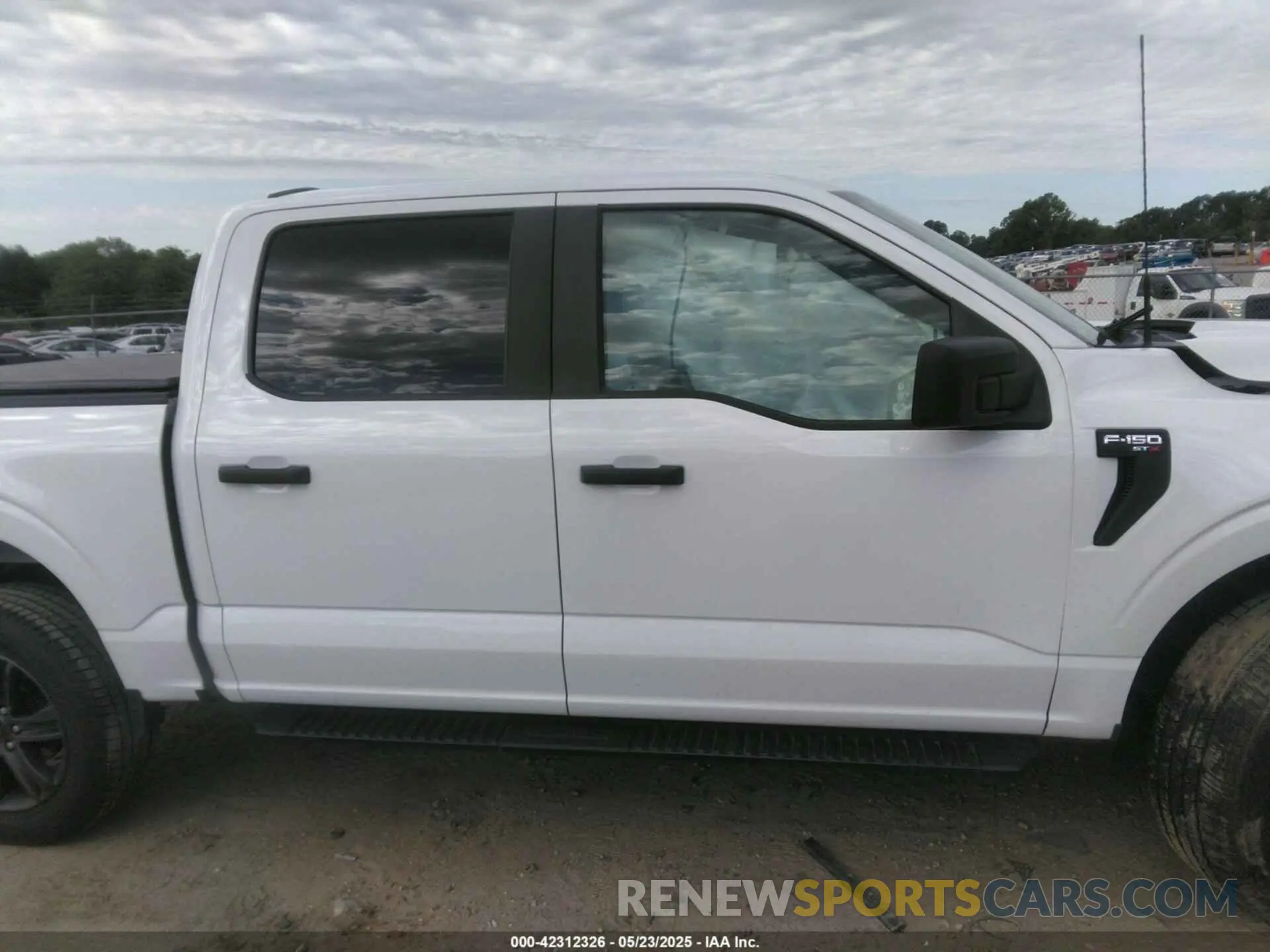 12 Photograph of a damaged car 1FTEW1EP3MFB84627 FORD F-150 2021