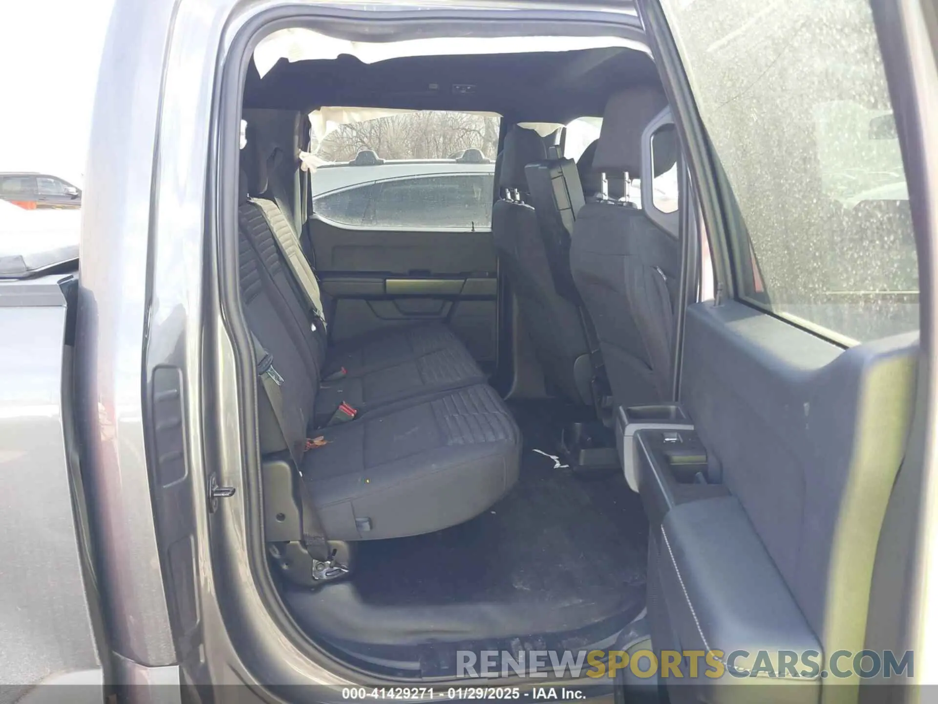 8 Photograph of a damaged car 1FTEW1EP4MFC70805 FORD F-150 2021
