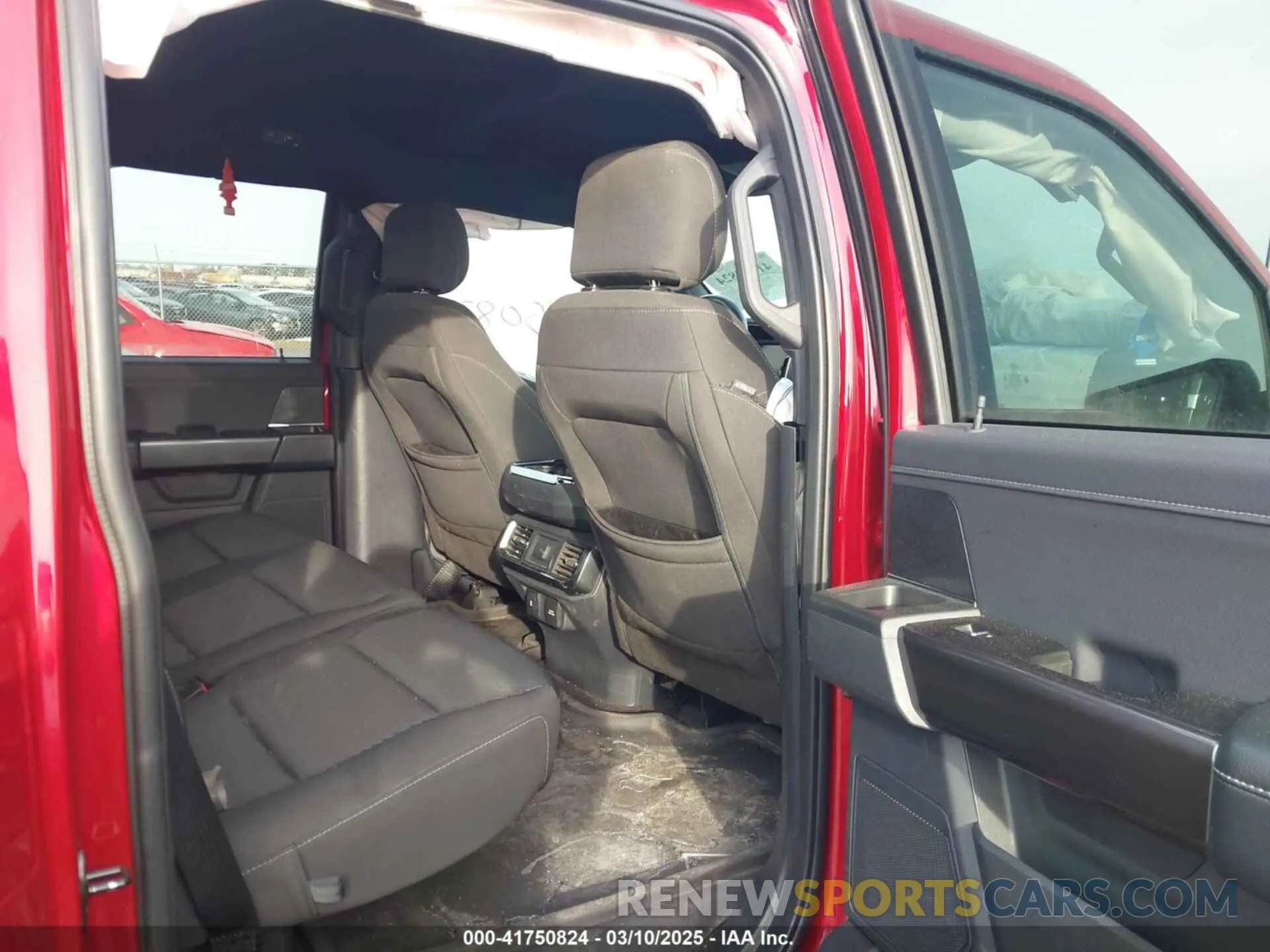 8 Photograph of a damaged car 1FTEW1EP5MFC93686 FORD F-150 2021
