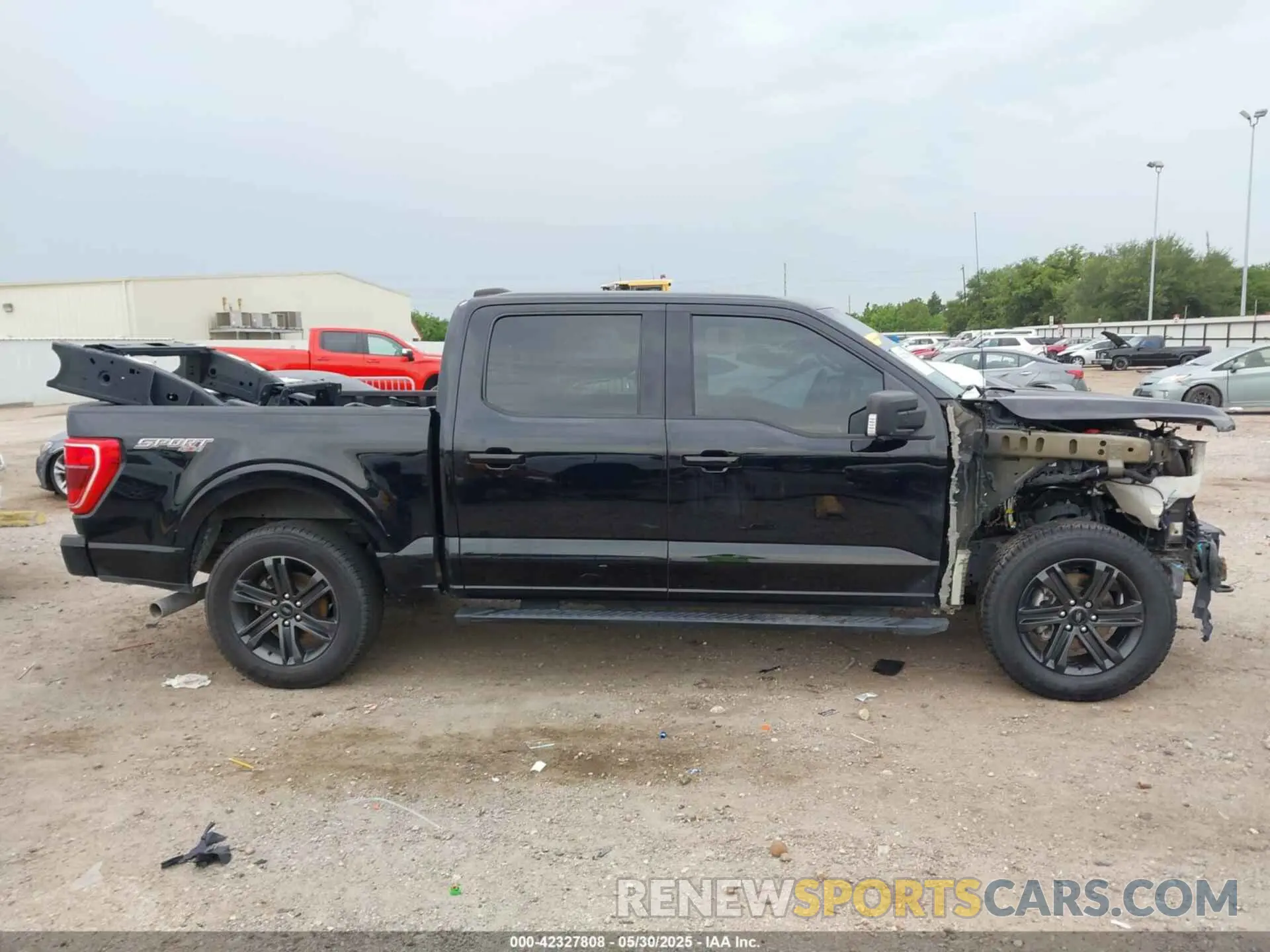 14 Photograph of a damaged car 1FTEW1EP6MFA23995 FORD F-150 2021