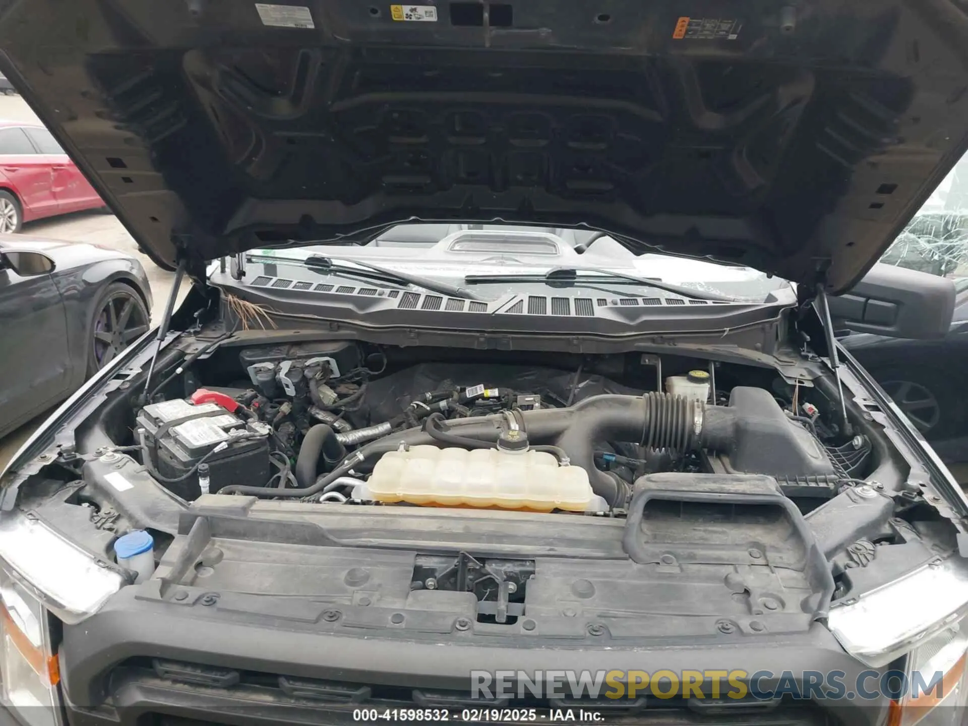 10 Photograph of a damaged car 1FTEW1EP6MFB59561 FORD F-150 2021