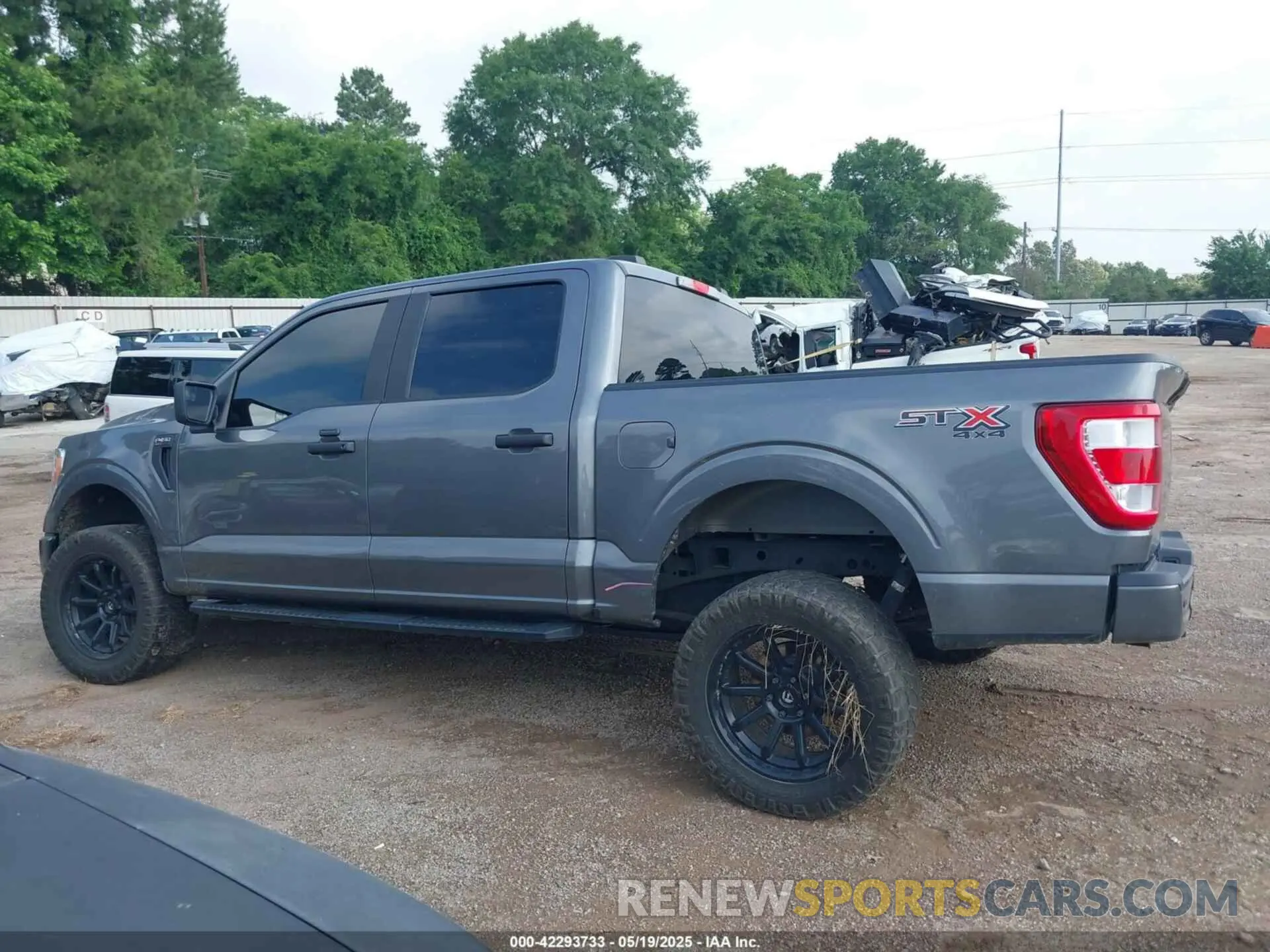 14 Photograph of a damaged car 1FTEW1EP8MKE56337 FORD F-150 2021