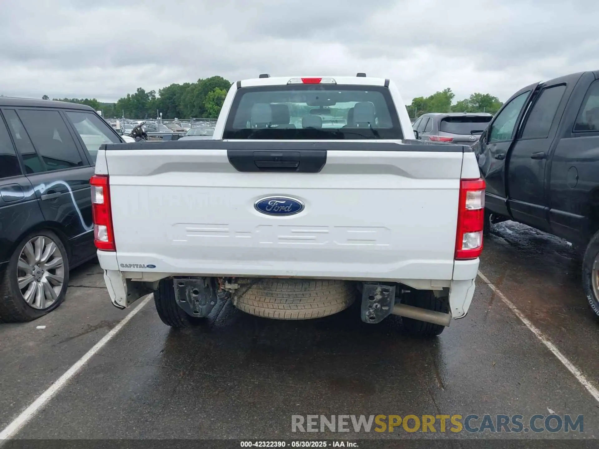 16 Photograph of a damaged car 1FTEX1CB1MKF08718 FORD F-150 2021