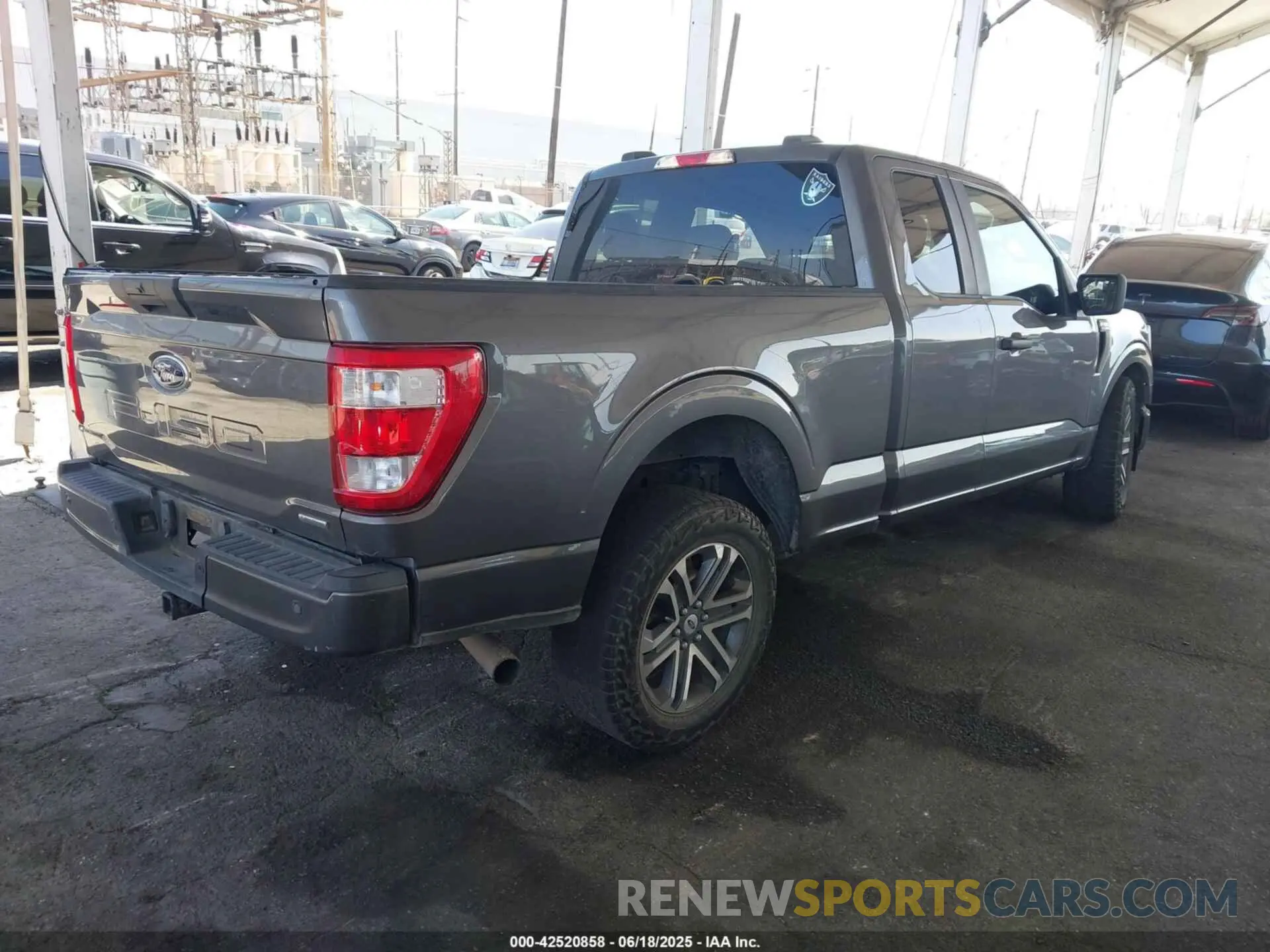 4 Photograph of a damaged car 1FTEX1CP5MFA52842 FORD F-150 2021