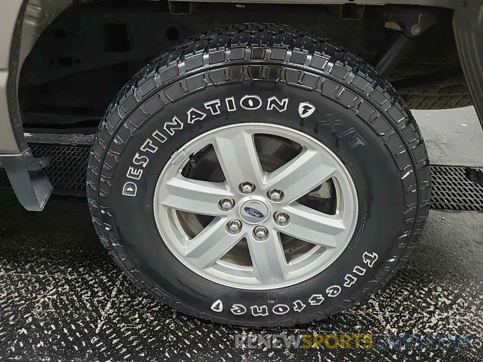 21 Photograph of a damaged car 1FTEX1EB8MFB43749 FORD F-150 2021