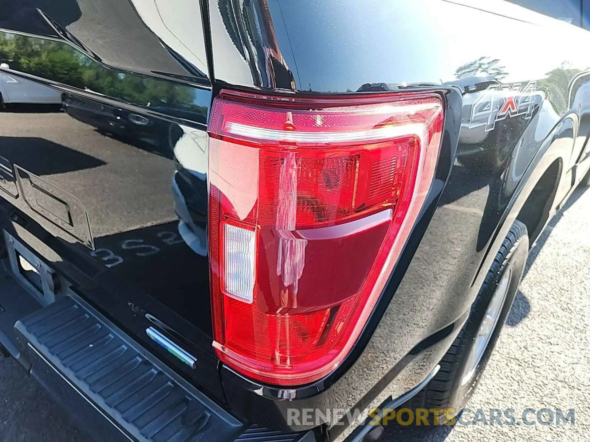 29 Photograph of a damaged car 1FTEX1EP0MKD86071 FORD F-150 2021