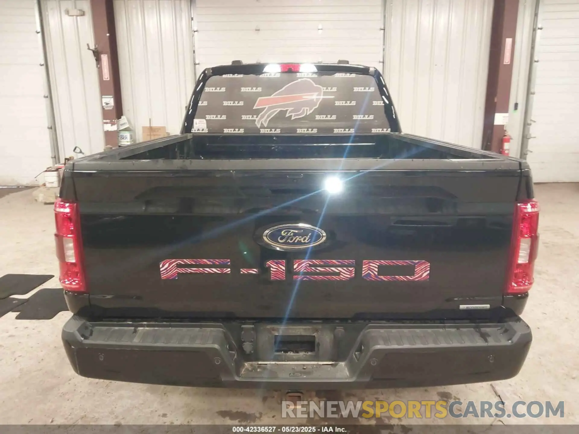 16 Photograph of a damaged car 1FTEX1EP3MFA35907 FORD F-150 2021