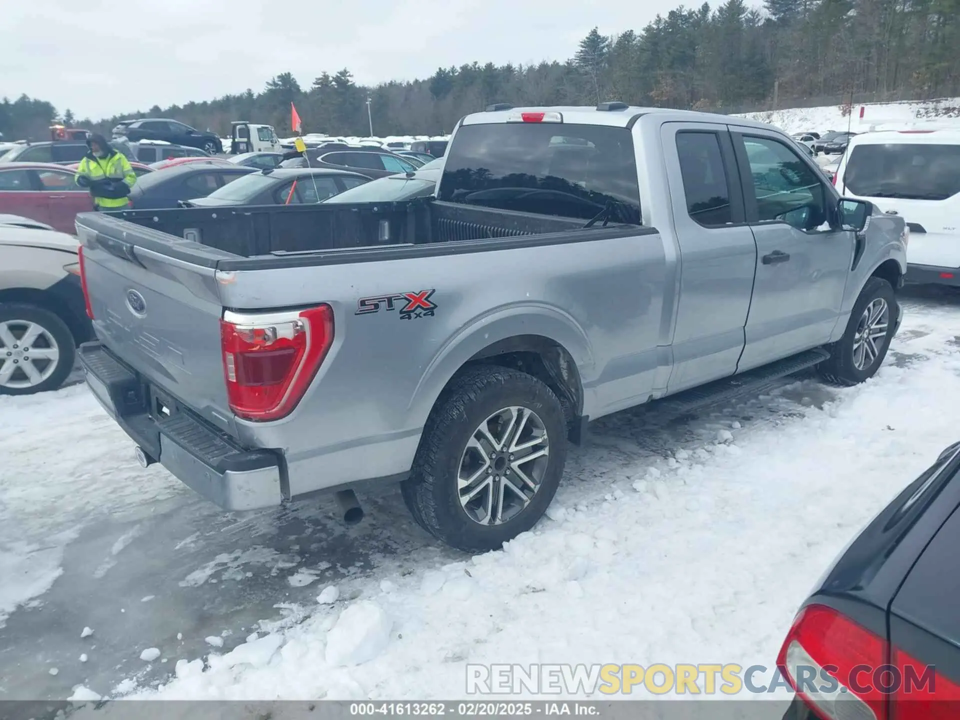 4 Photograph of a damaged car 1FTEX1EP4MFC96916 FORD F-150 2021