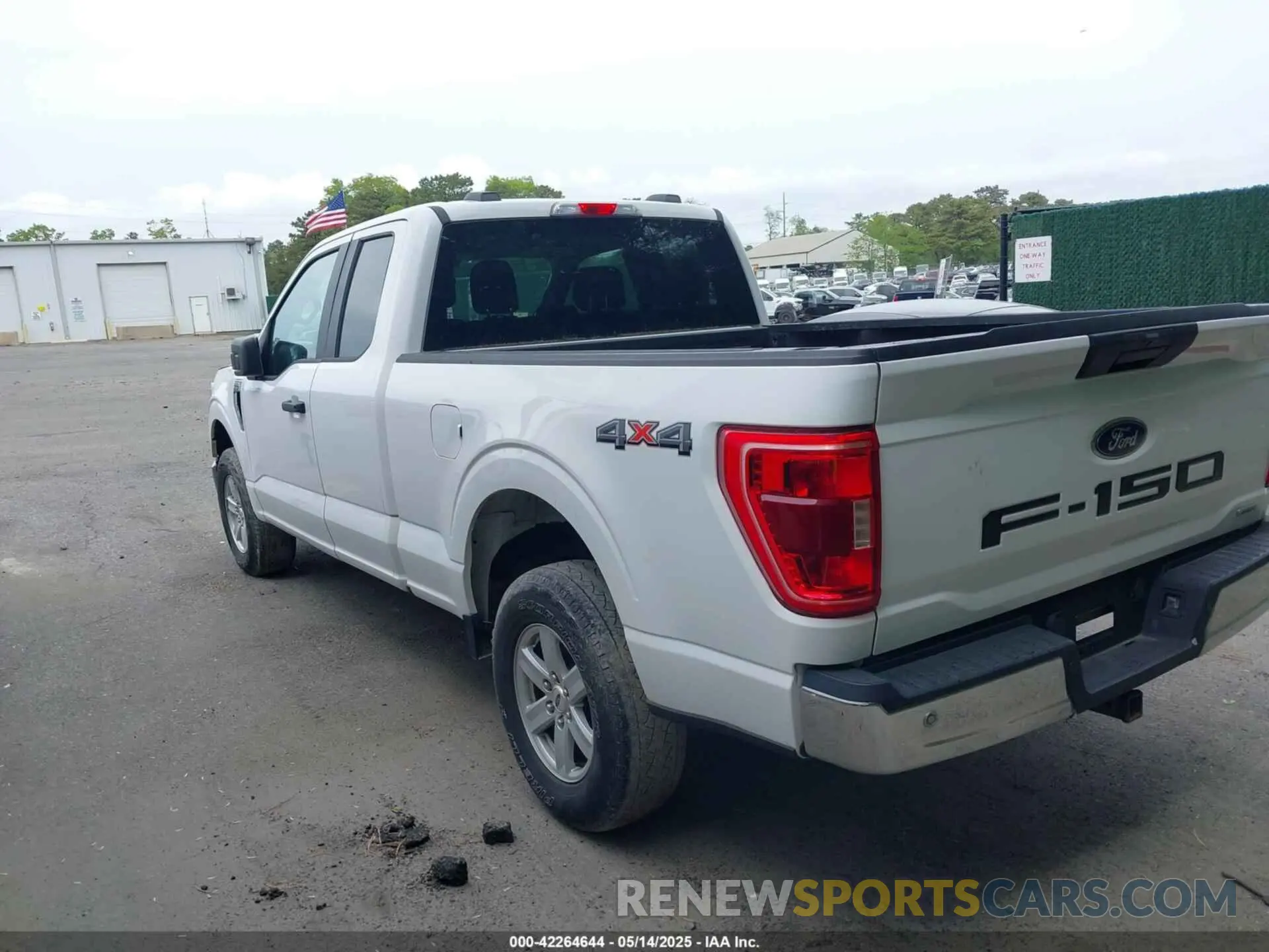 3 Photograph of a damaged car 1FTEX1EP4MKD39402 FORD F-150 2021