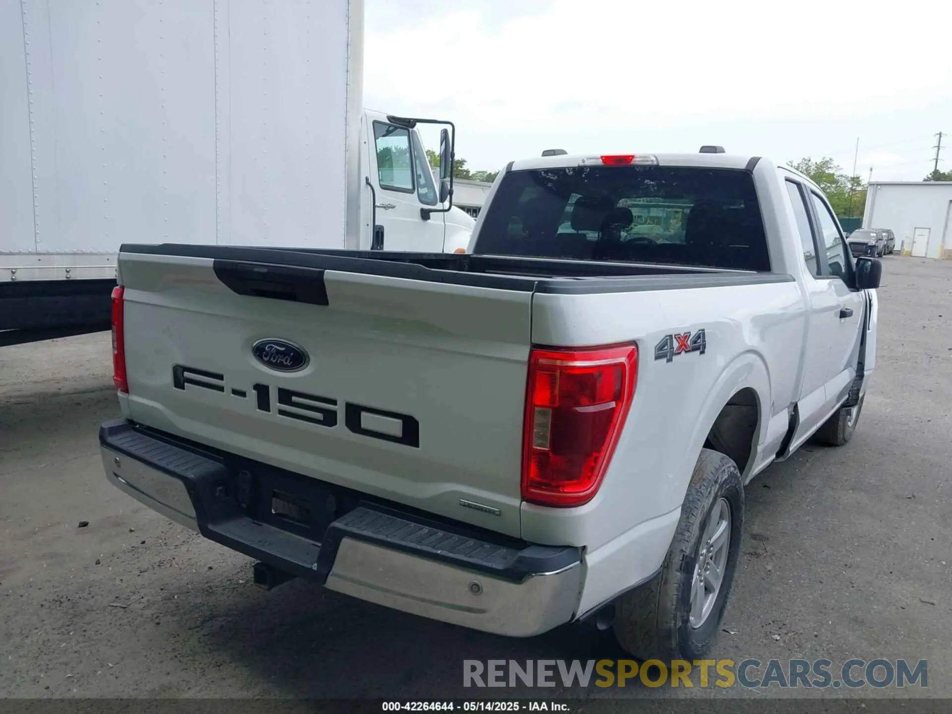 4 Photograph of a damaged car 1FTEX1EP4MKD39402 FORD F-150 2021