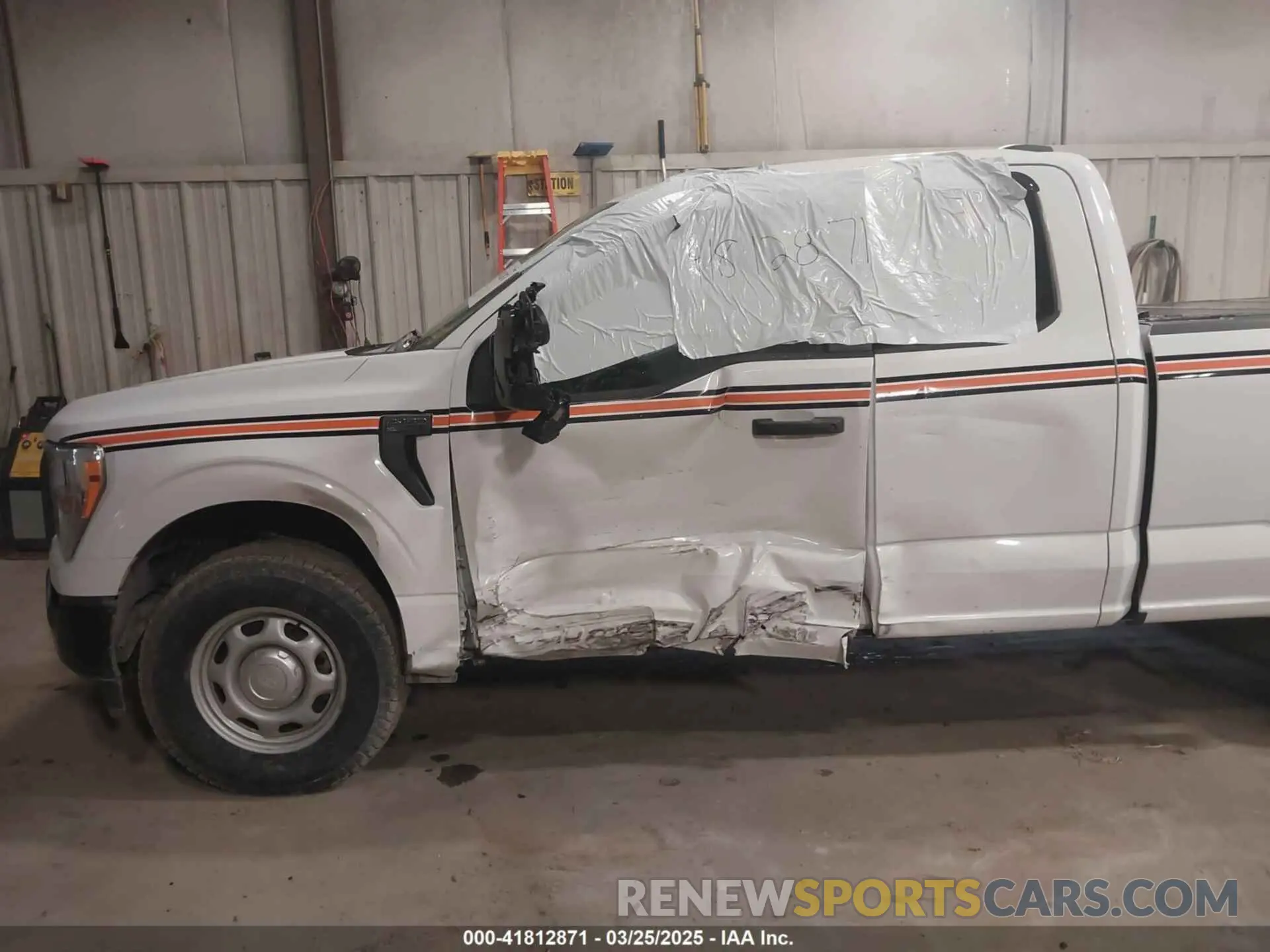 6 Photograph of a damaged car 1FTEX1EP5MKE59161 FORD F-150 2021