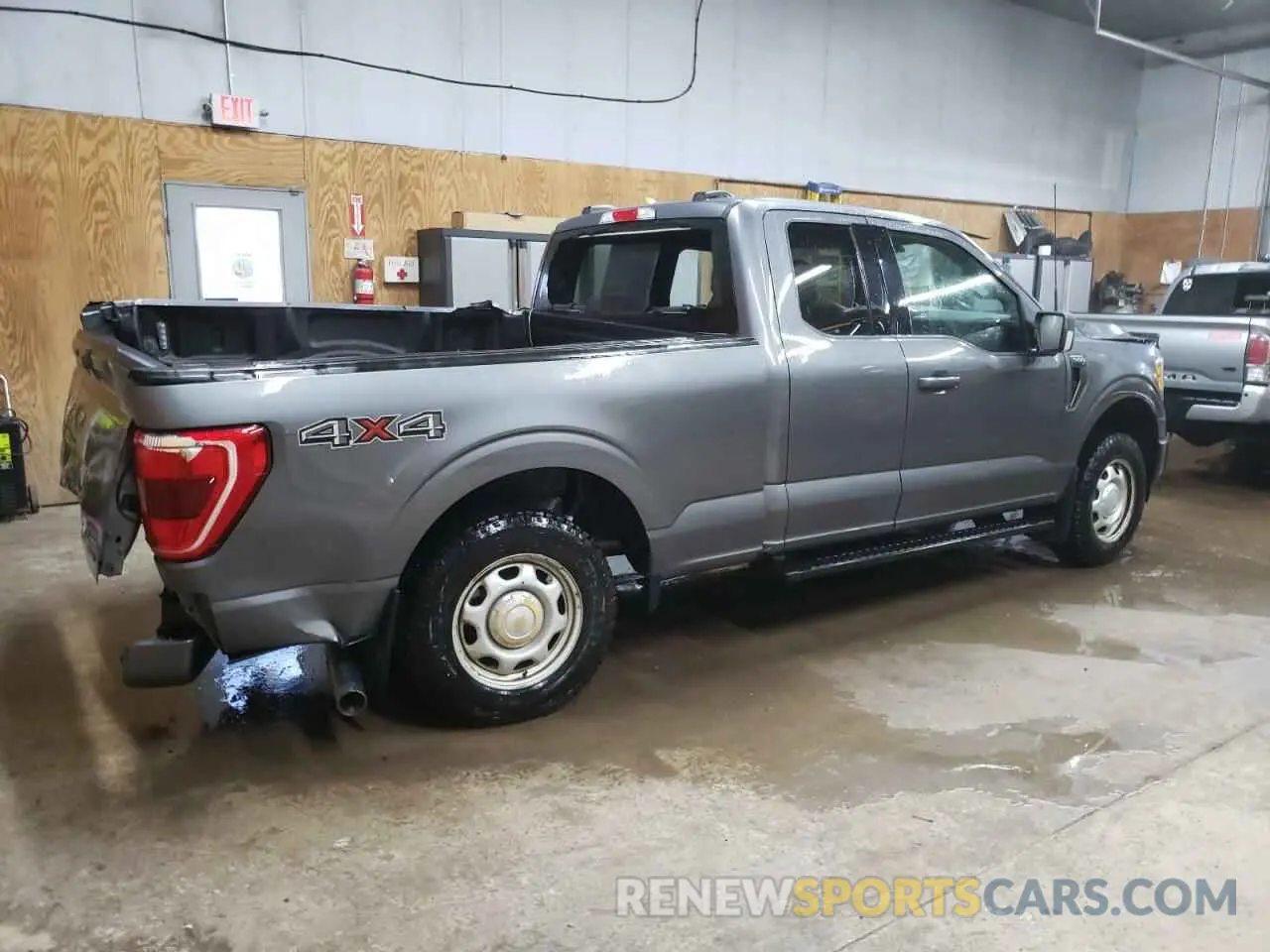 3 Photograph of a damaged car 1FTEX1EP9MFC02772 FORD F-150 2021