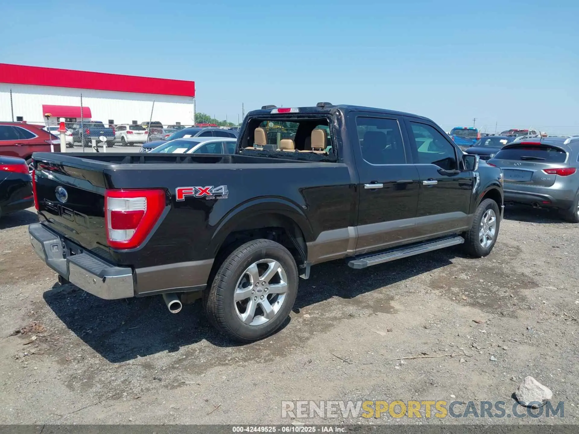 4 Photograph of a damaged car 1FTFW1E52MFC60891 FORD F-150 2021