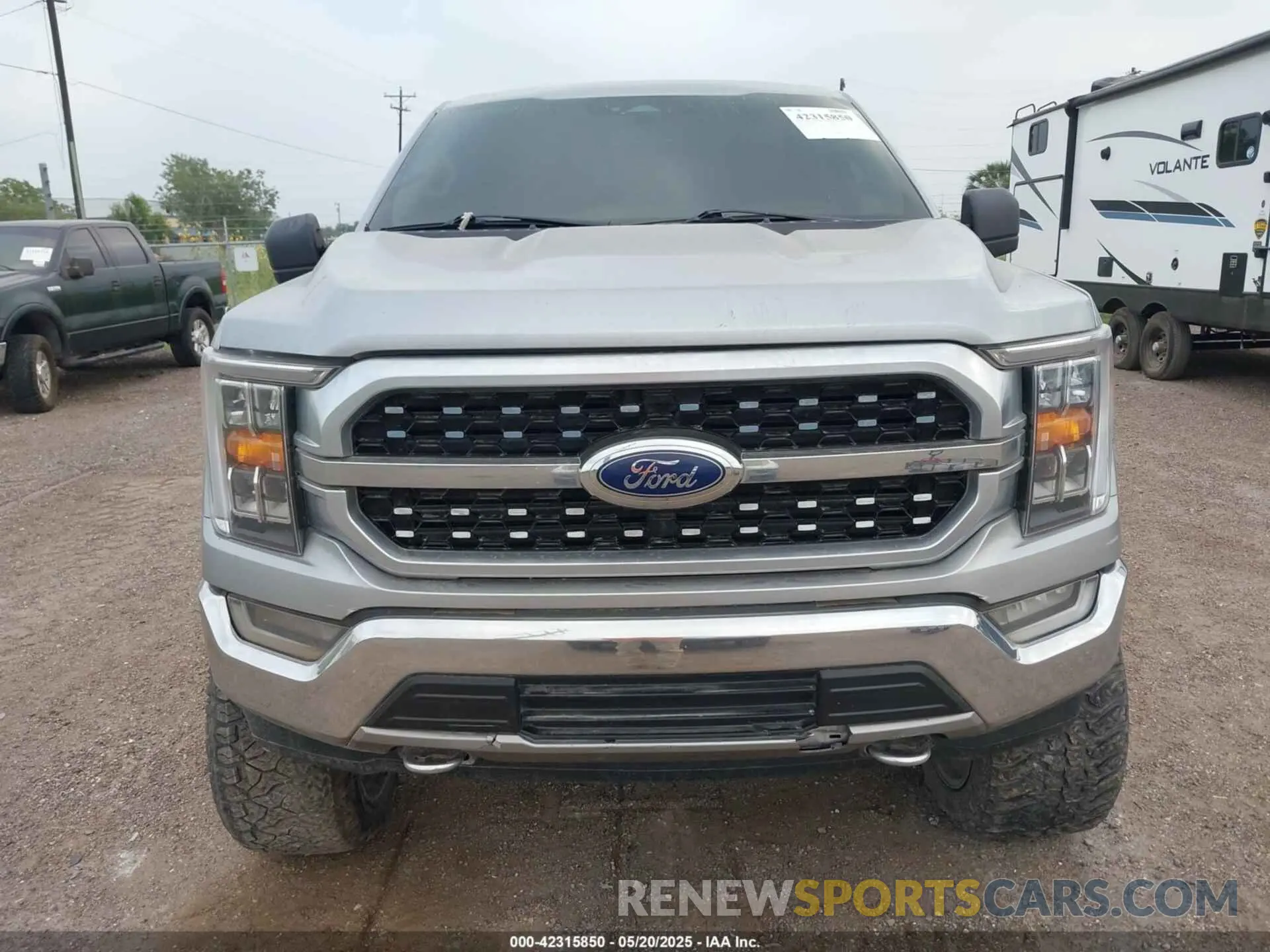 11 Photograph of a damaged car 1FTFW1E52MKD94436 FORD F-150 2021