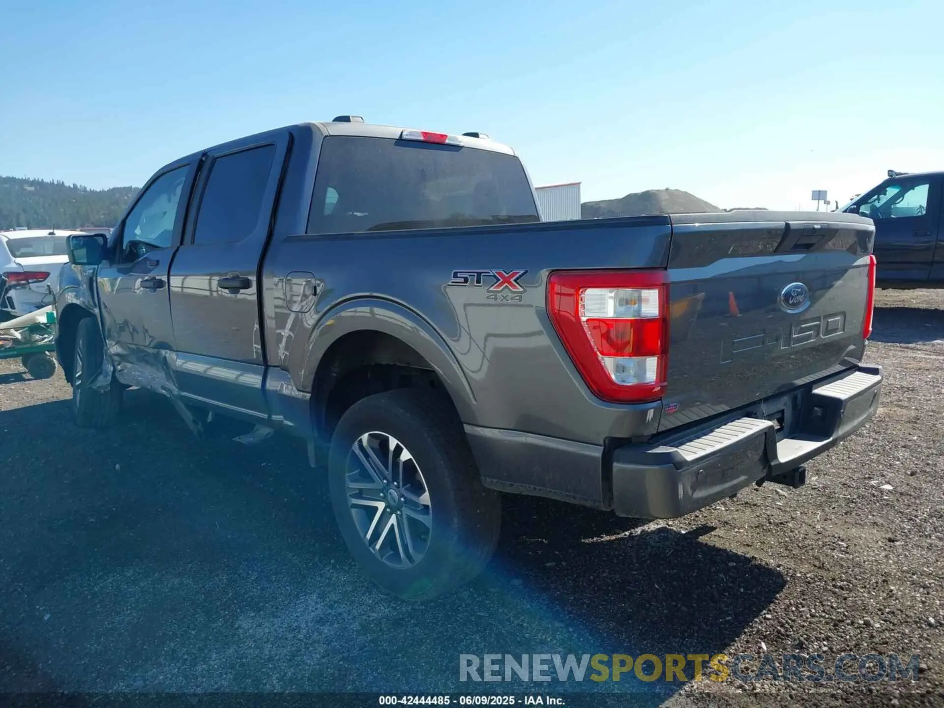 3 Photograph of a damaged car 1FTFW1E53MFB95002 FORD F-150 2021