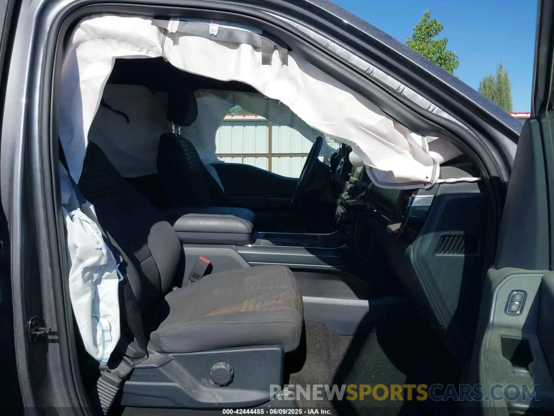 5 Photograph of a damaged car 1FTFW1E53MFB95002 FORD F-150 2021