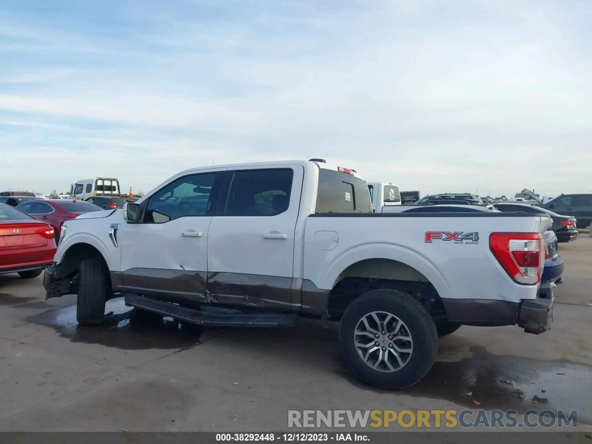 14 Photograph of a damaged car 1FTFW1E54MKD04591 FORD F-150 2021
