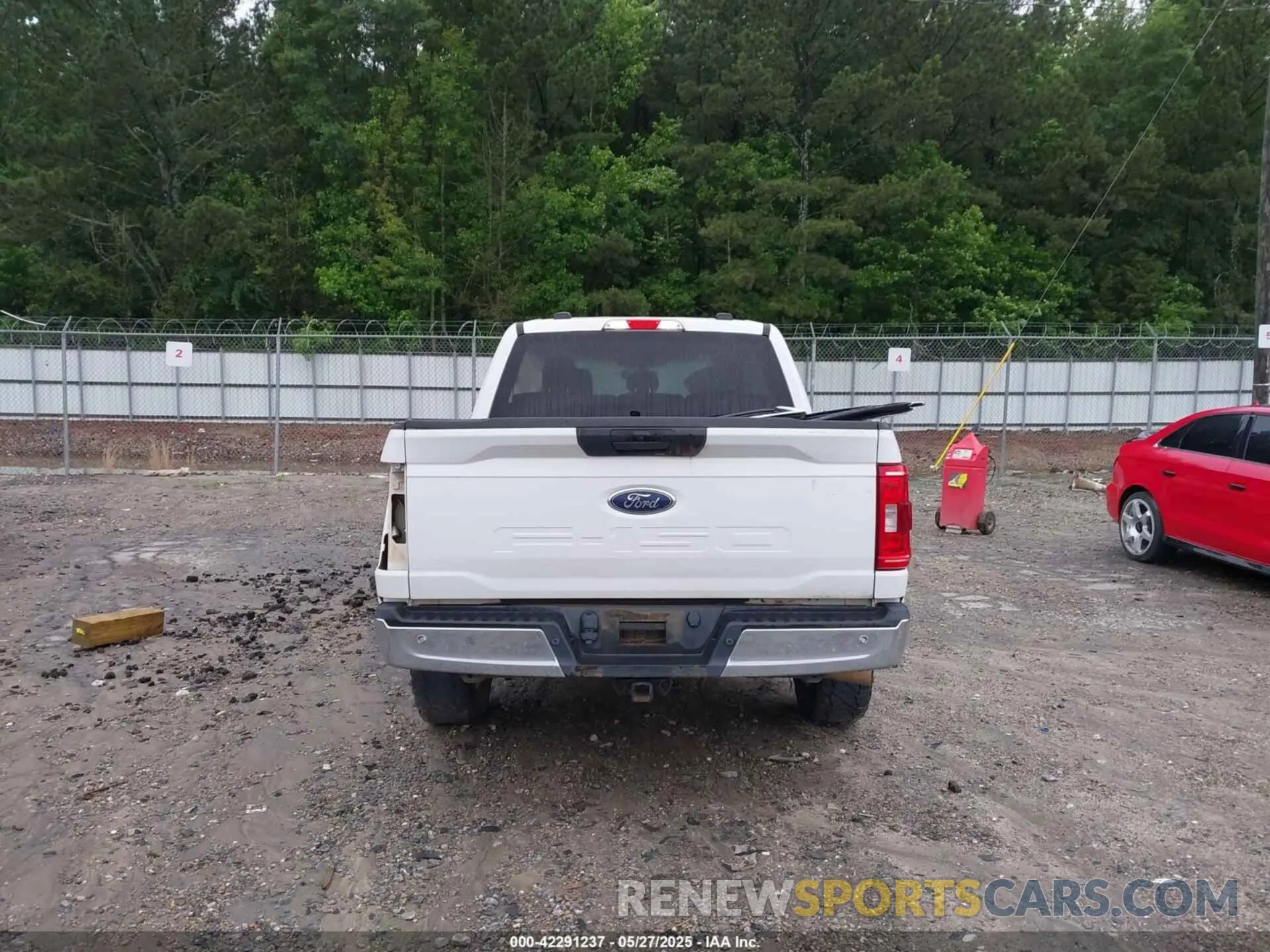 17 Photograph of a damaged car 1FTFW1E54MKD60868 FORD F-150 2021