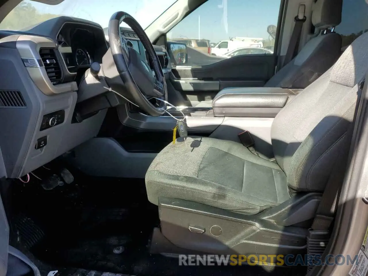 7 Photograph of a damaged car 1FTFW1E55MFC65325 FORD F-150 2021