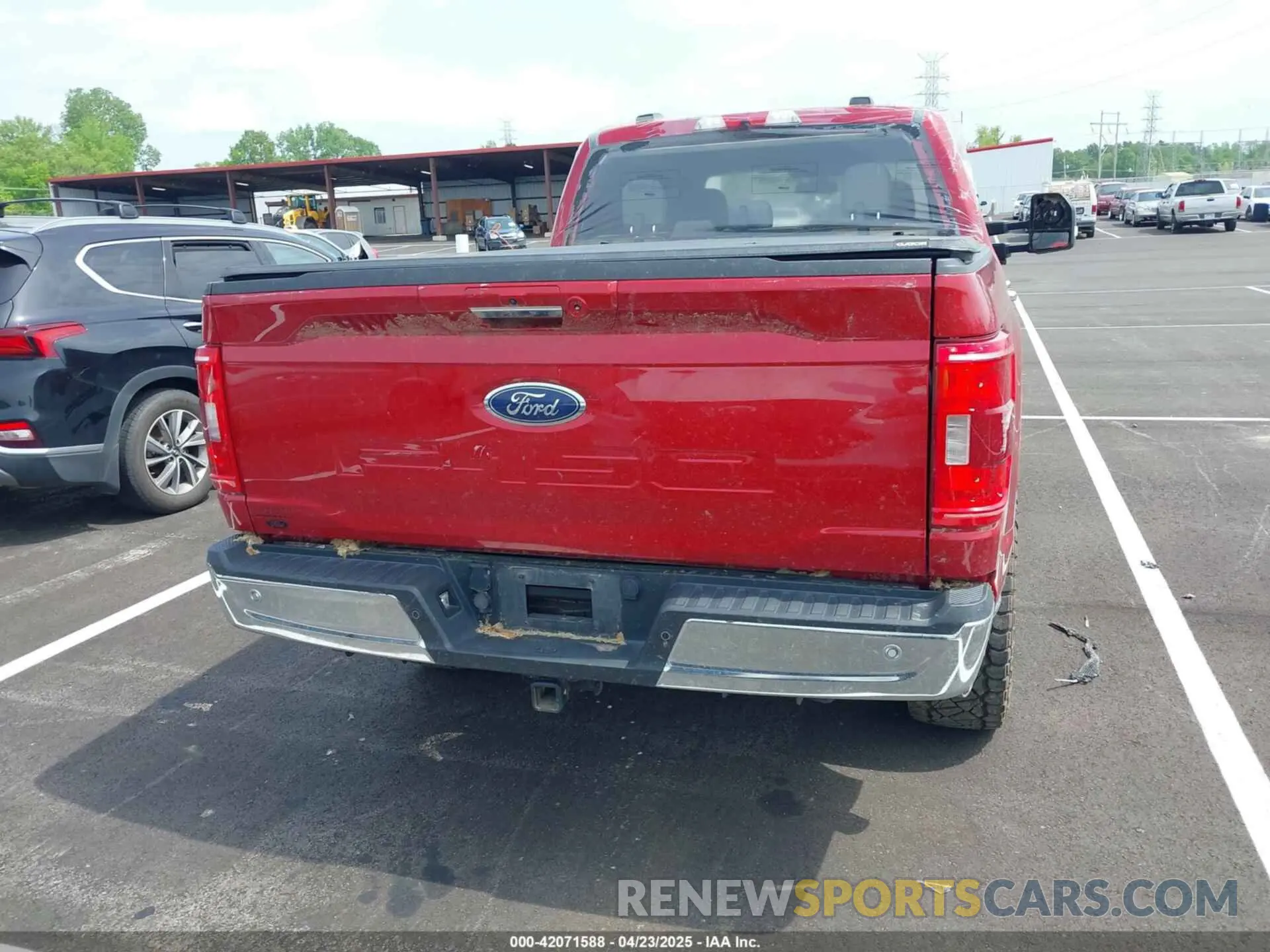 16 Photograph of a damaged car 1FTFW1E55MFD04706 FORD F-150 2021