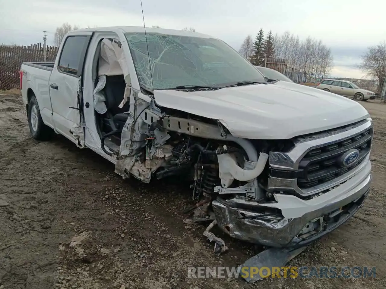 4 Photograph of a damaged car 1FTFW1E56MFA74352 FORD F-150 2021