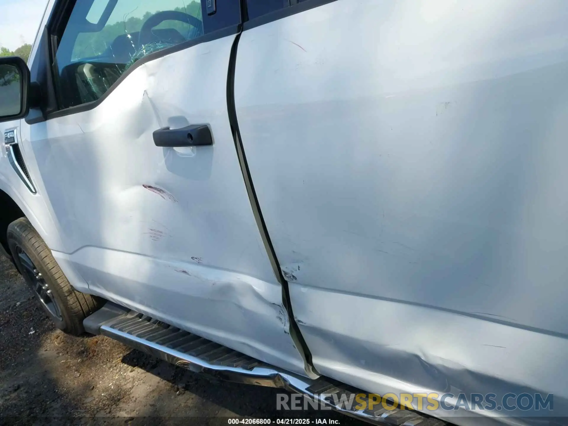 20 Photograph of a damaged car 1FTFW1E56MFB96239 FORD F-150 2021