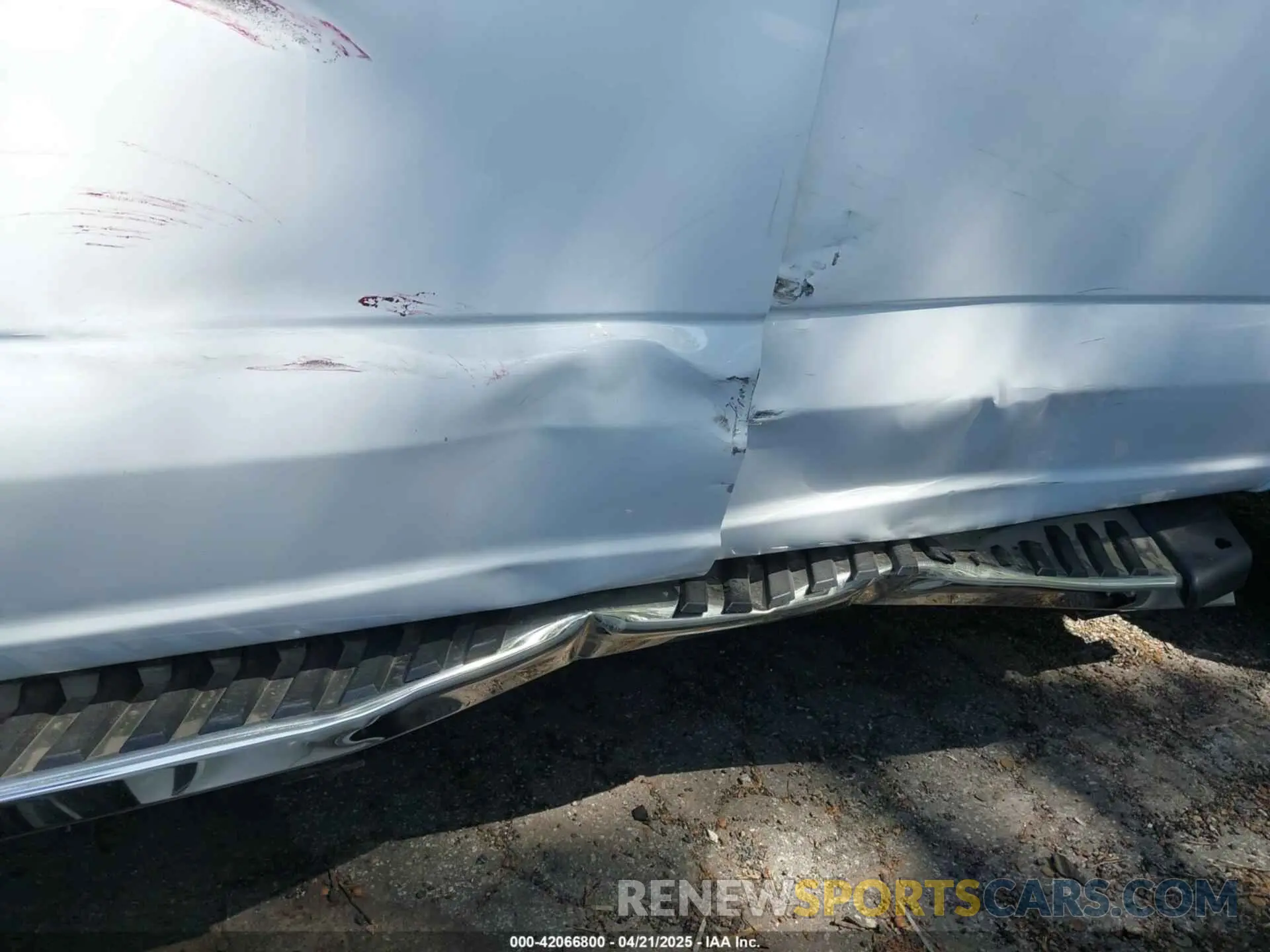 21 Photograph of a damaged car 1FTFW1E56MFB96239 FORD F-150 2021