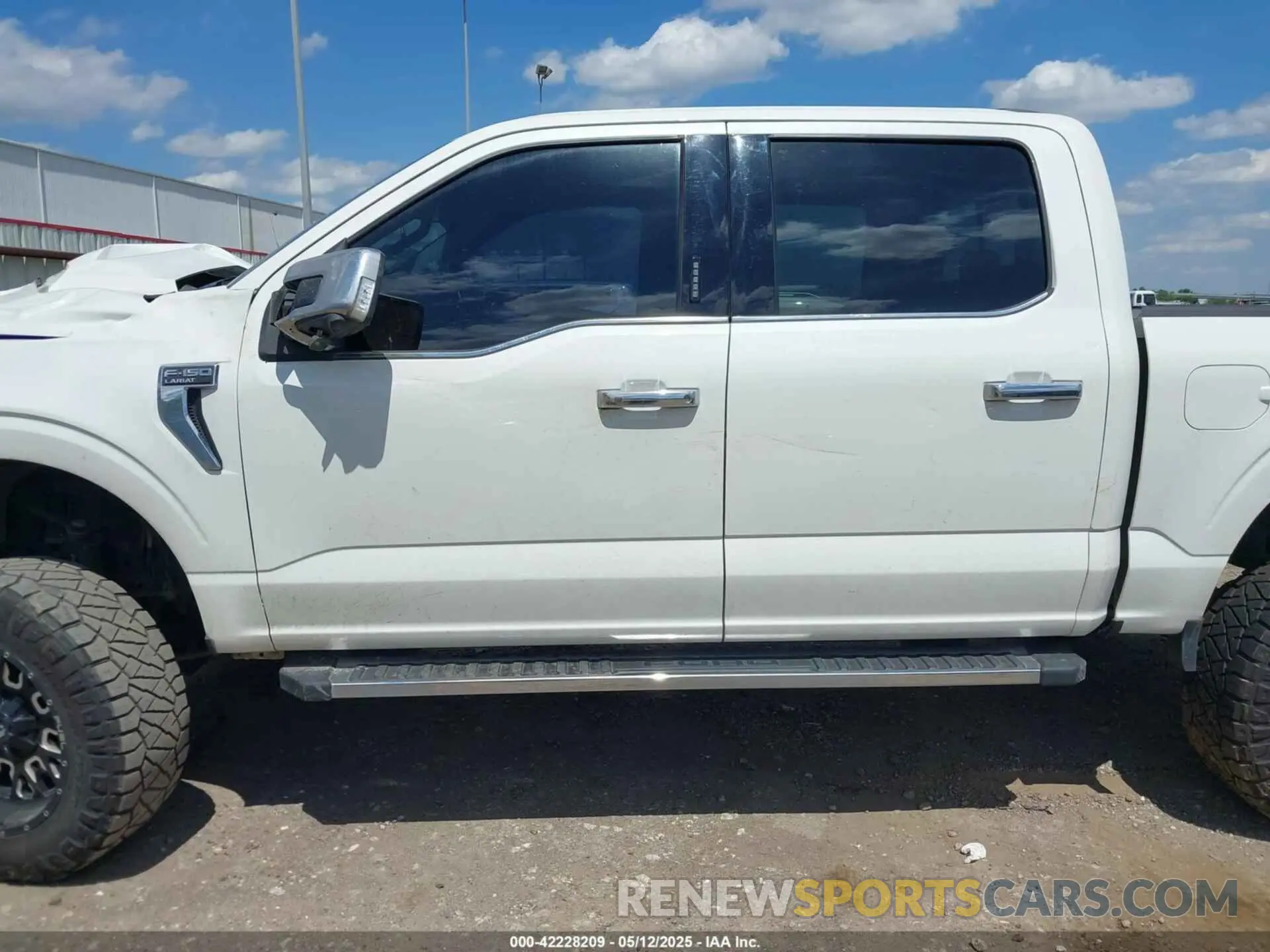 15 Photograph of a damaged car 1FTFW1E56MFC46248 FORD F-150 2021