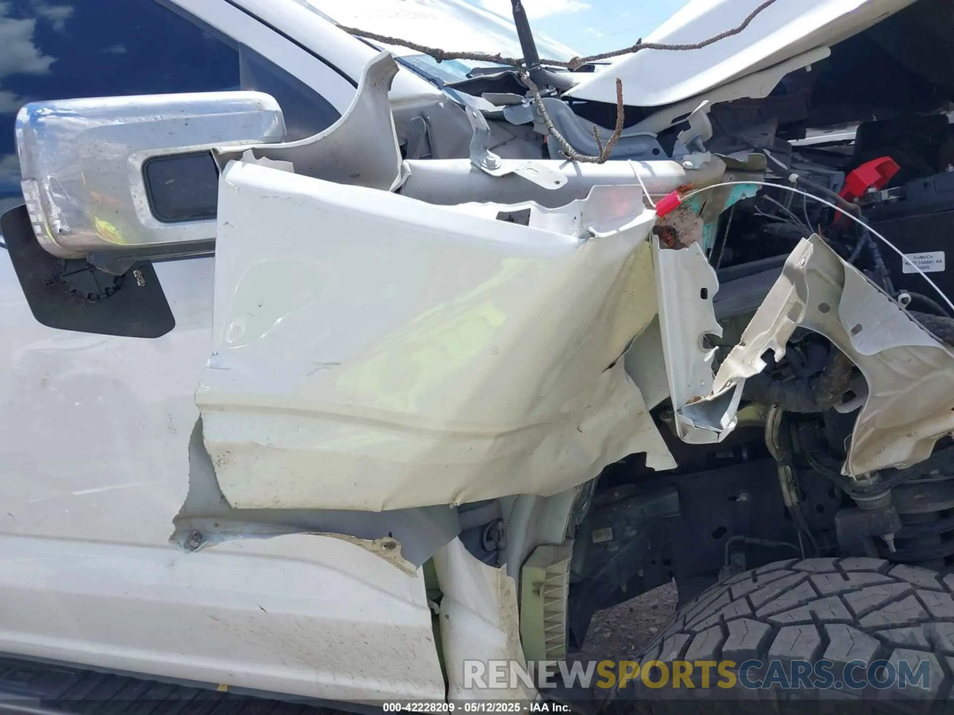 18 Photograph of a damaged car 1FTFW1E56MFC46248 FORD F-150 2021