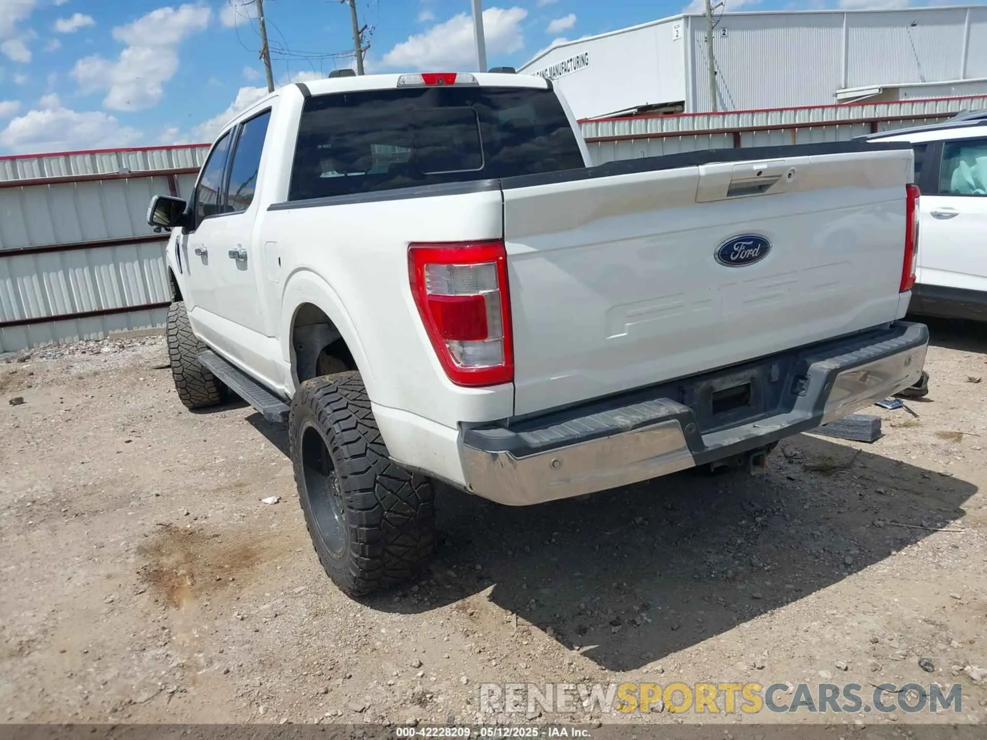 3 Photograph of a damaged car 1FTFW1E56MFC46248 FORD F-150 2021