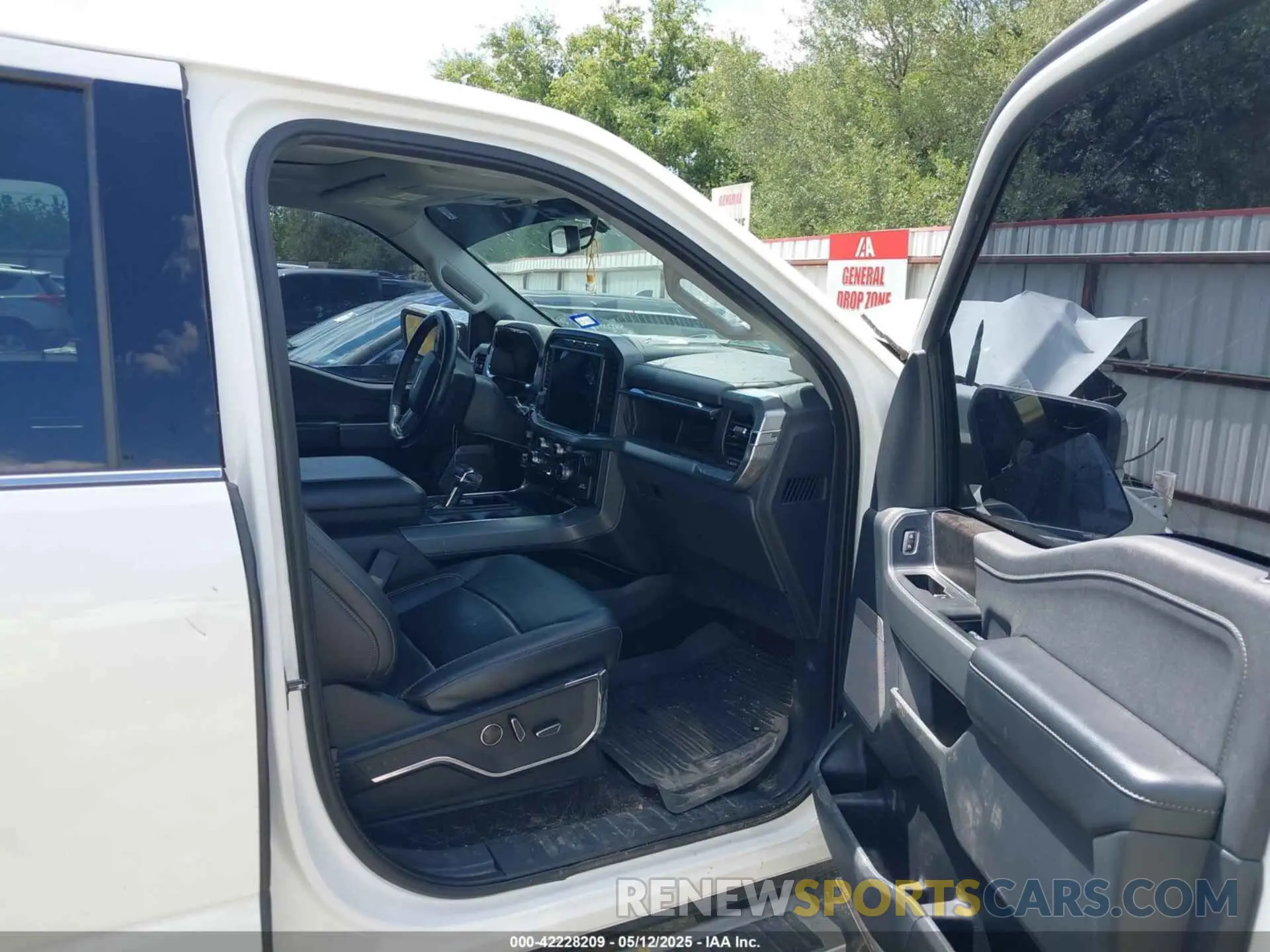5 Photograph of a damaged car 1FTFW1E56MFC46248 FORD F-150 2021