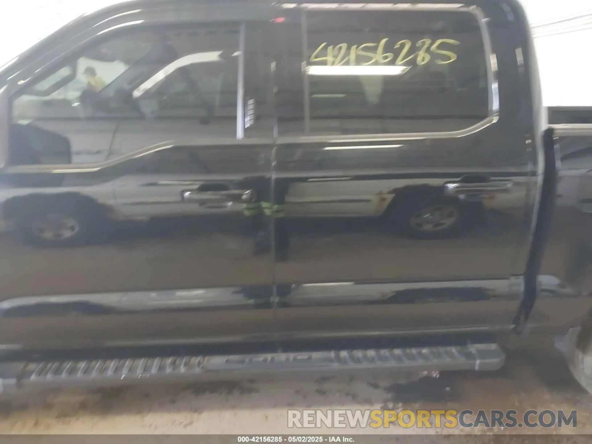 14 Photograph of a damaged car 1FTFW1E57MFB56915 FORD F-150 2021